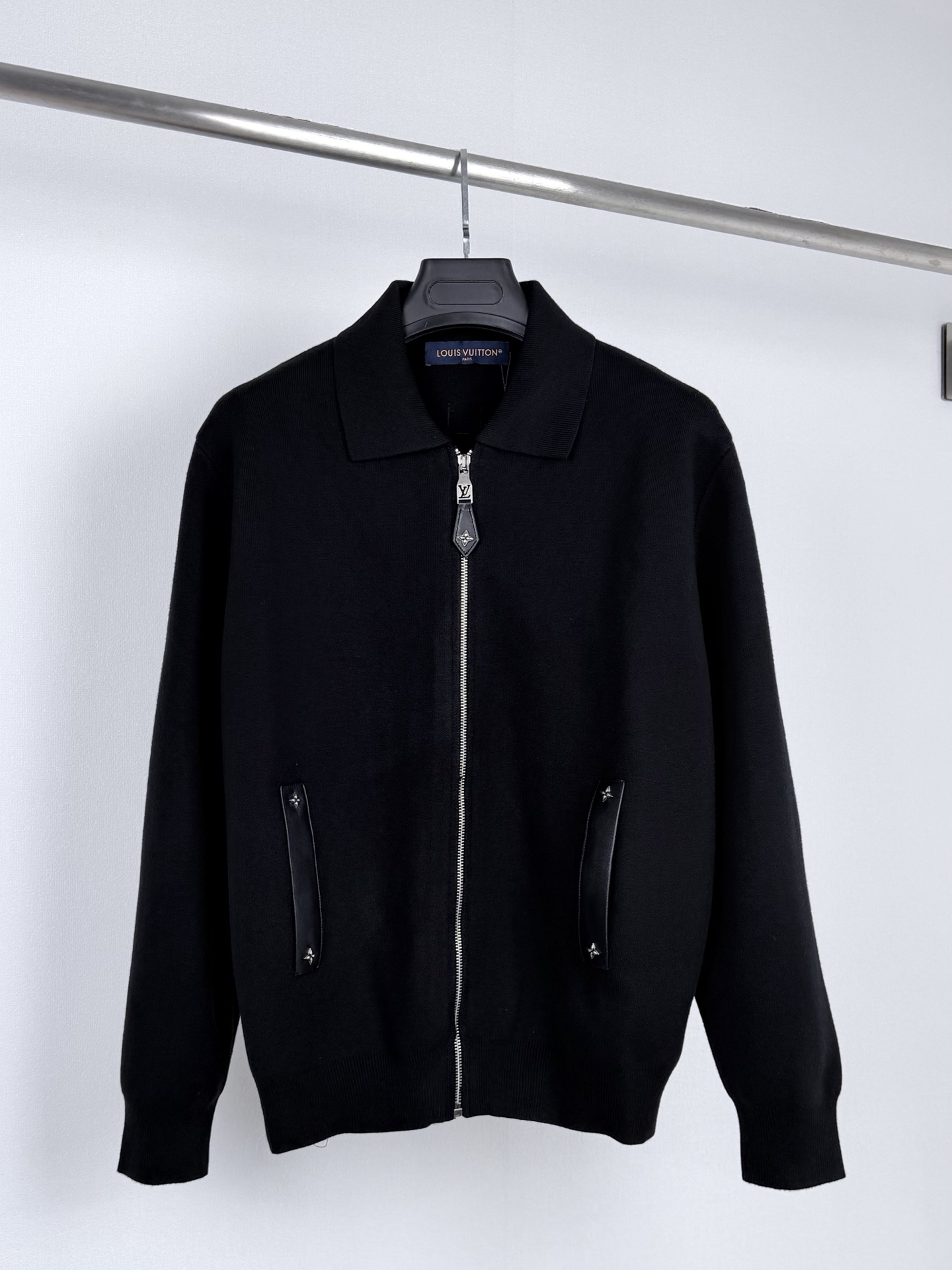 Cheap Louis Vuitton Thin Jackets For Men in 229453, $90 USD- [IB229453] - Replica Louis Vuitton Thin Jackets For Men