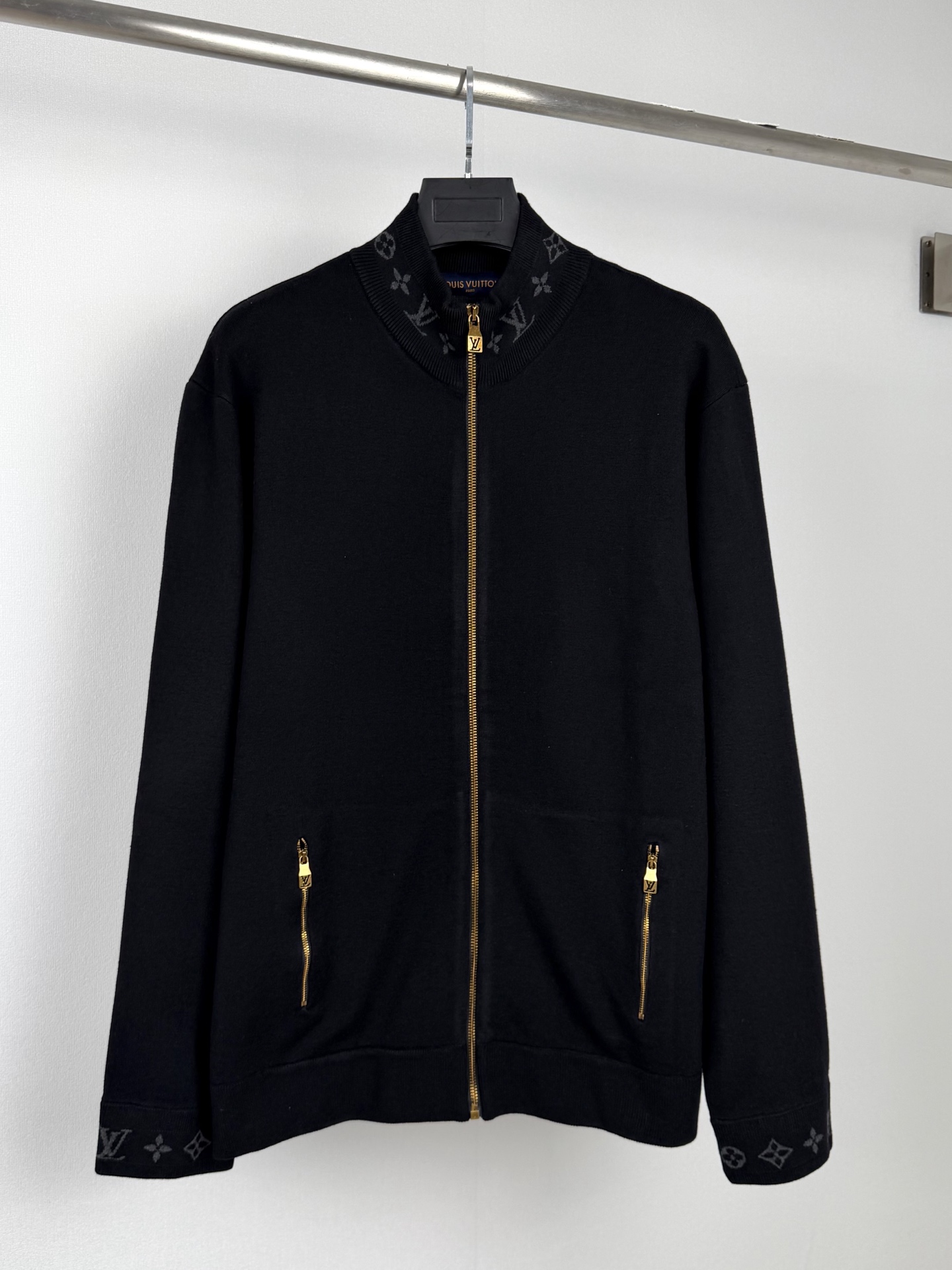 Cheap Louis Vuitton Thin Jackets For Men in 229478, $110 USD- [IB229478] - Replica Louis Vuitton Thin Jackets For Men