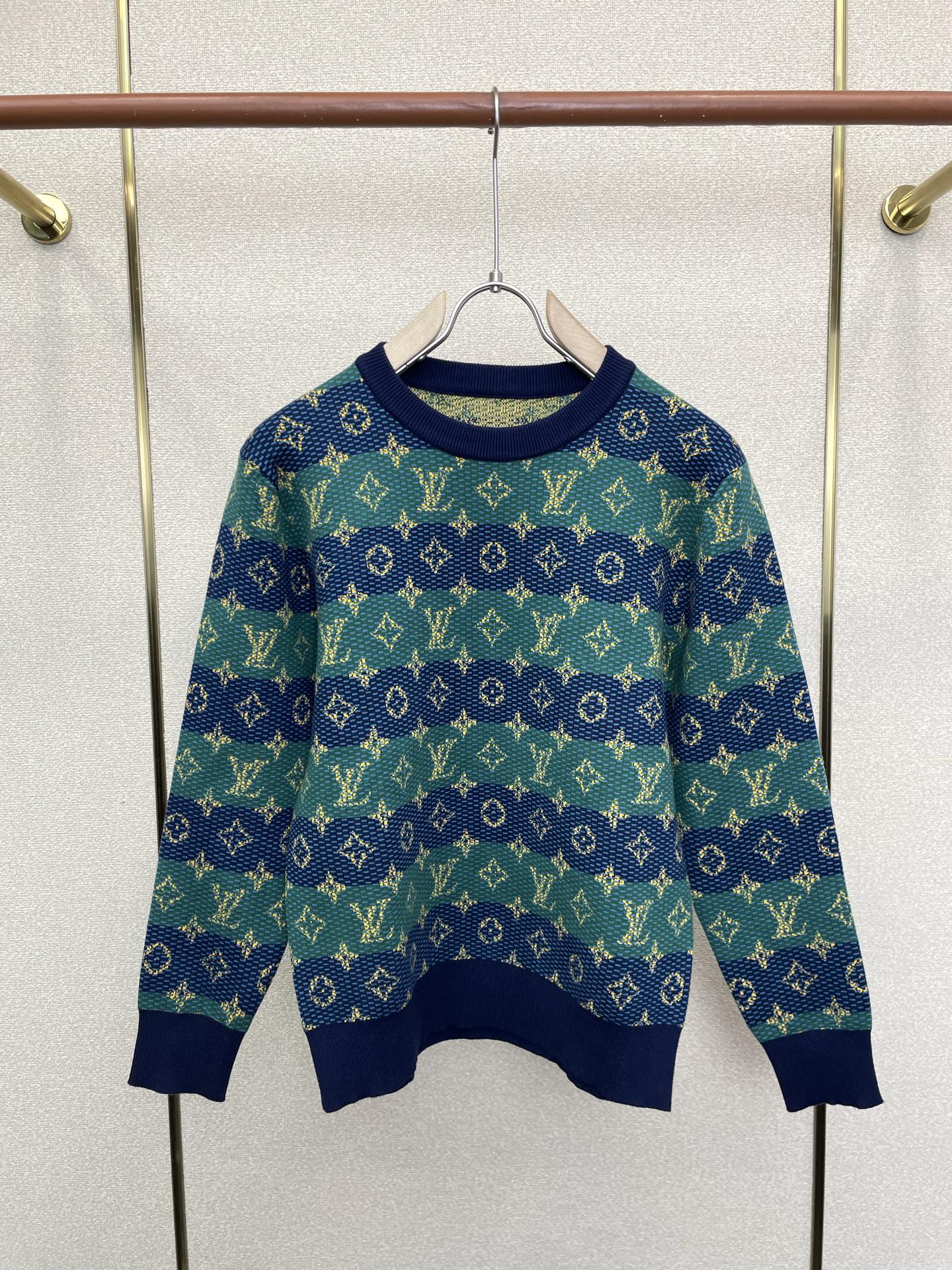 Cheap Louis Vuitton  Sweaters for Men in 229492, $70 USD- [IB229492] - Replica Louis Vuitton  Sweaters for Men
