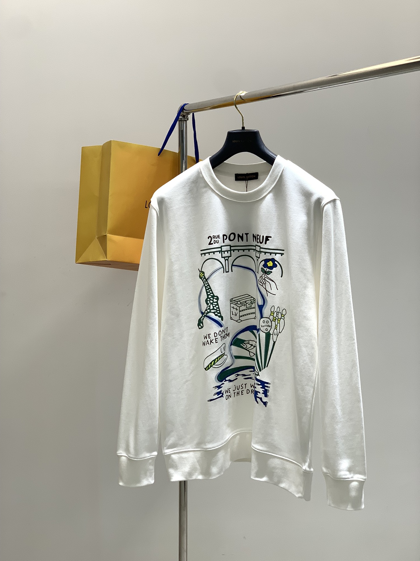 Cheap Louis Vuitton Hoodies for Men in 229562, $60 USD- [IB229562] - Replica Louis Vuitton Hoodies for Men