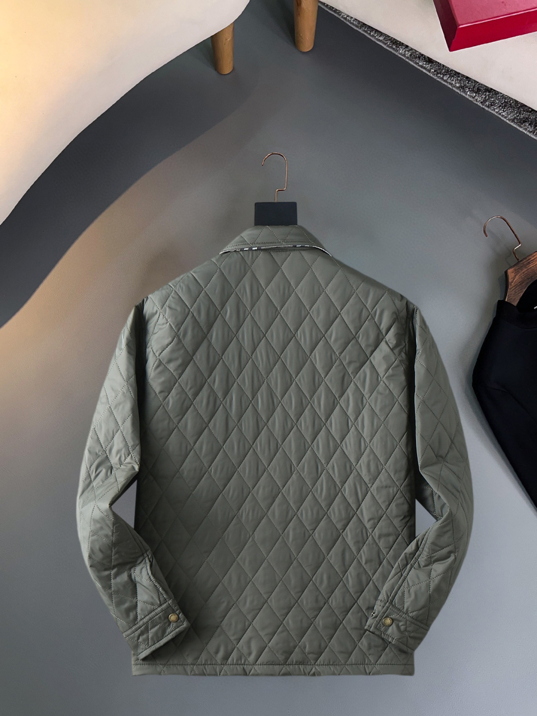 Cheap Burberry Trench Coats For Men in 229604, $125 USD- [IB229604] - Replica Burberry Trench Coats For Men