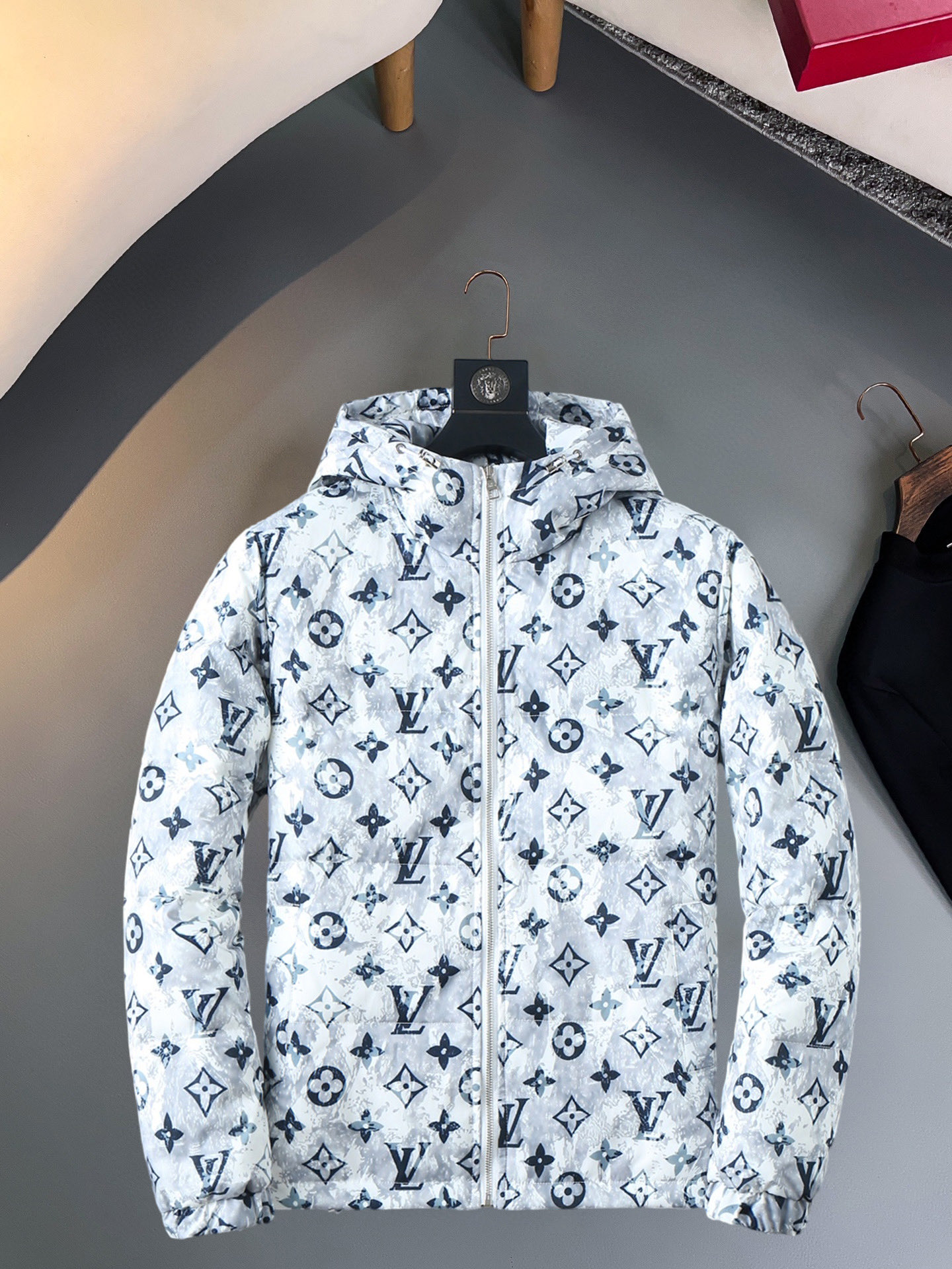 Cheap Louis Vuitton Thick Jackets For Men in 229627, $215 USD- [IB229627] - Replica Louis Vuitton Thick Jackets For Men