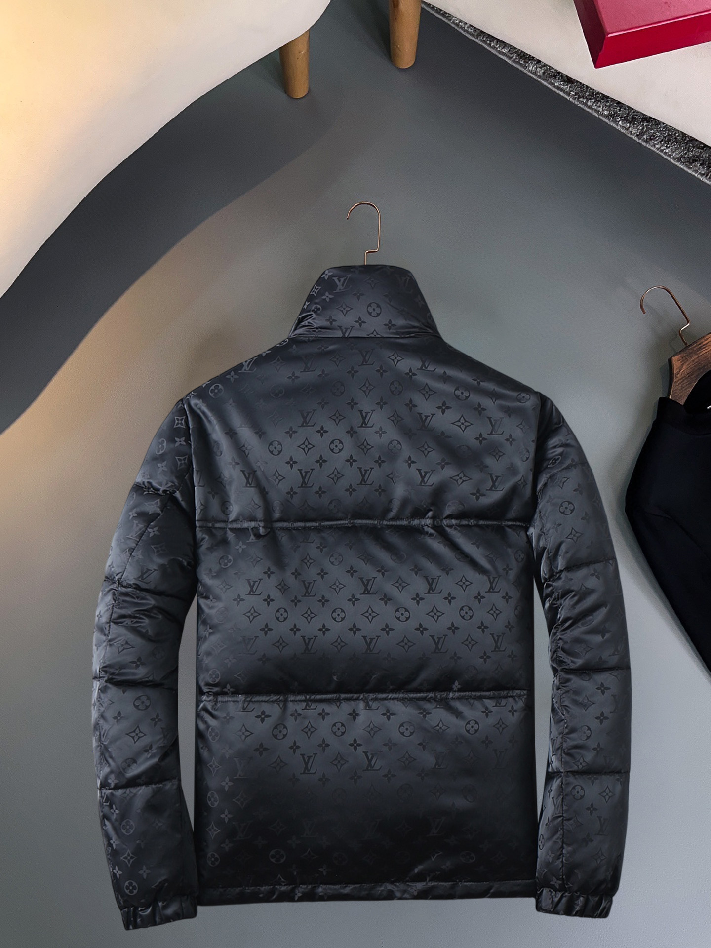 Cheap Louis Vuitton Thick Jackets For Men in 229628, $165 USD- [IB229628] - Replica Louis Vuitton Thick Jackets For Men