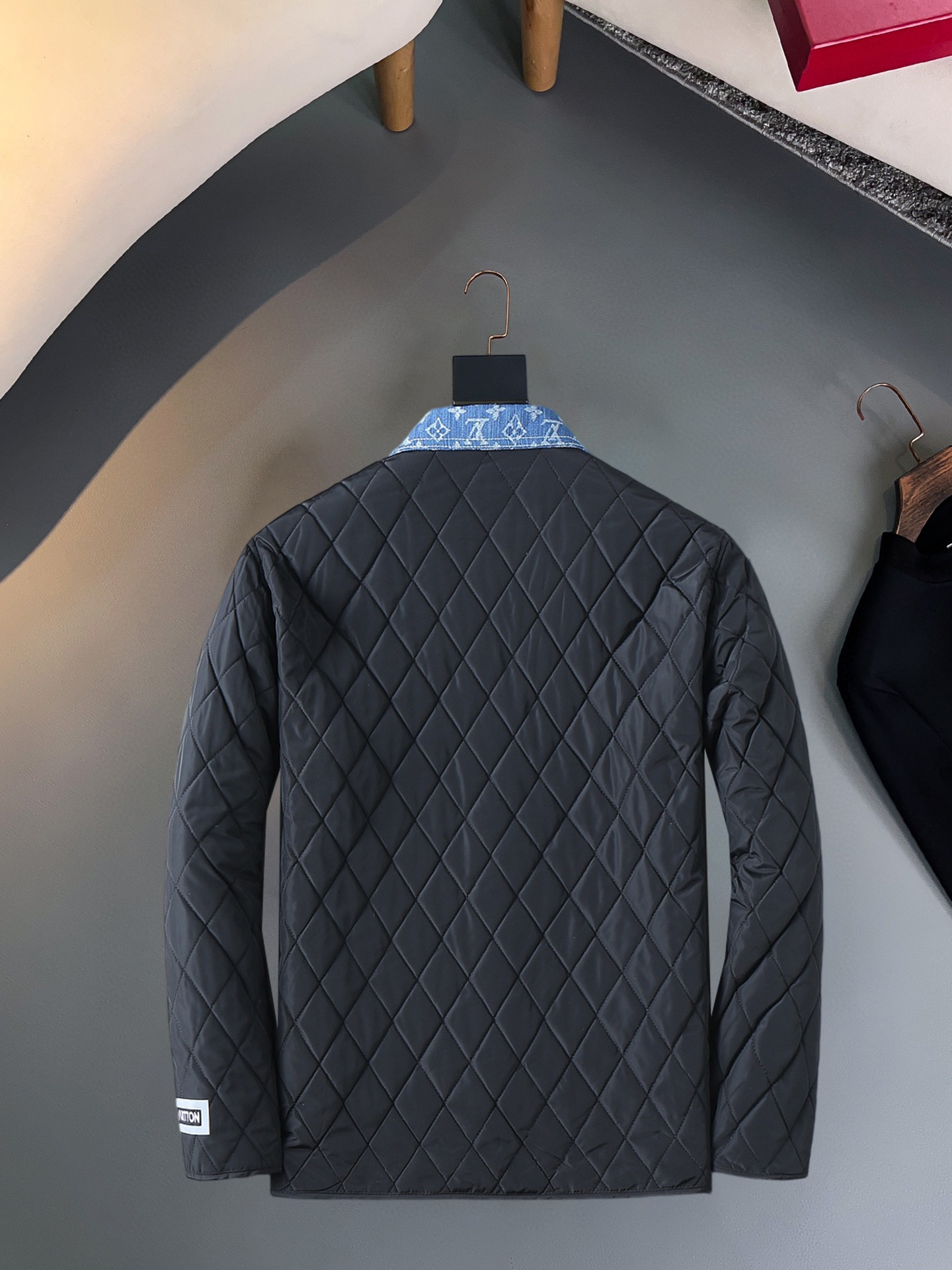Cheap Louis Vuitton Thick Jackets For Men in 229629, $165 USD- [IB229629] - Replica Louis Vuitton Thick Jackets For Men