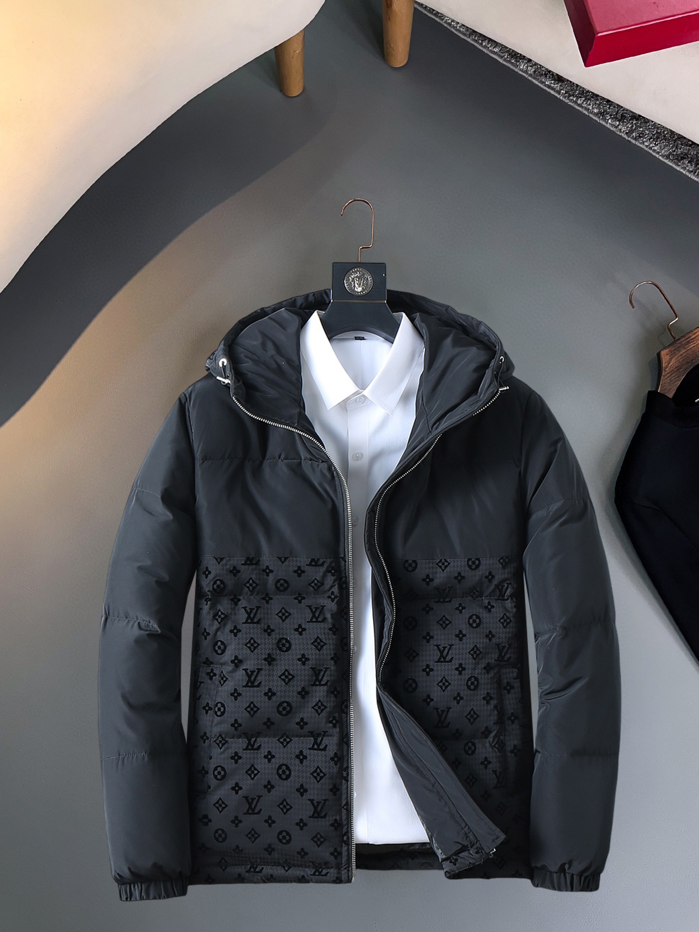 Cheap Louis Vuitton Thick Jackets For Men in 229637, $215 USD- [IB229637] - Replica Louis Vuitton Thick Jackets For Men
