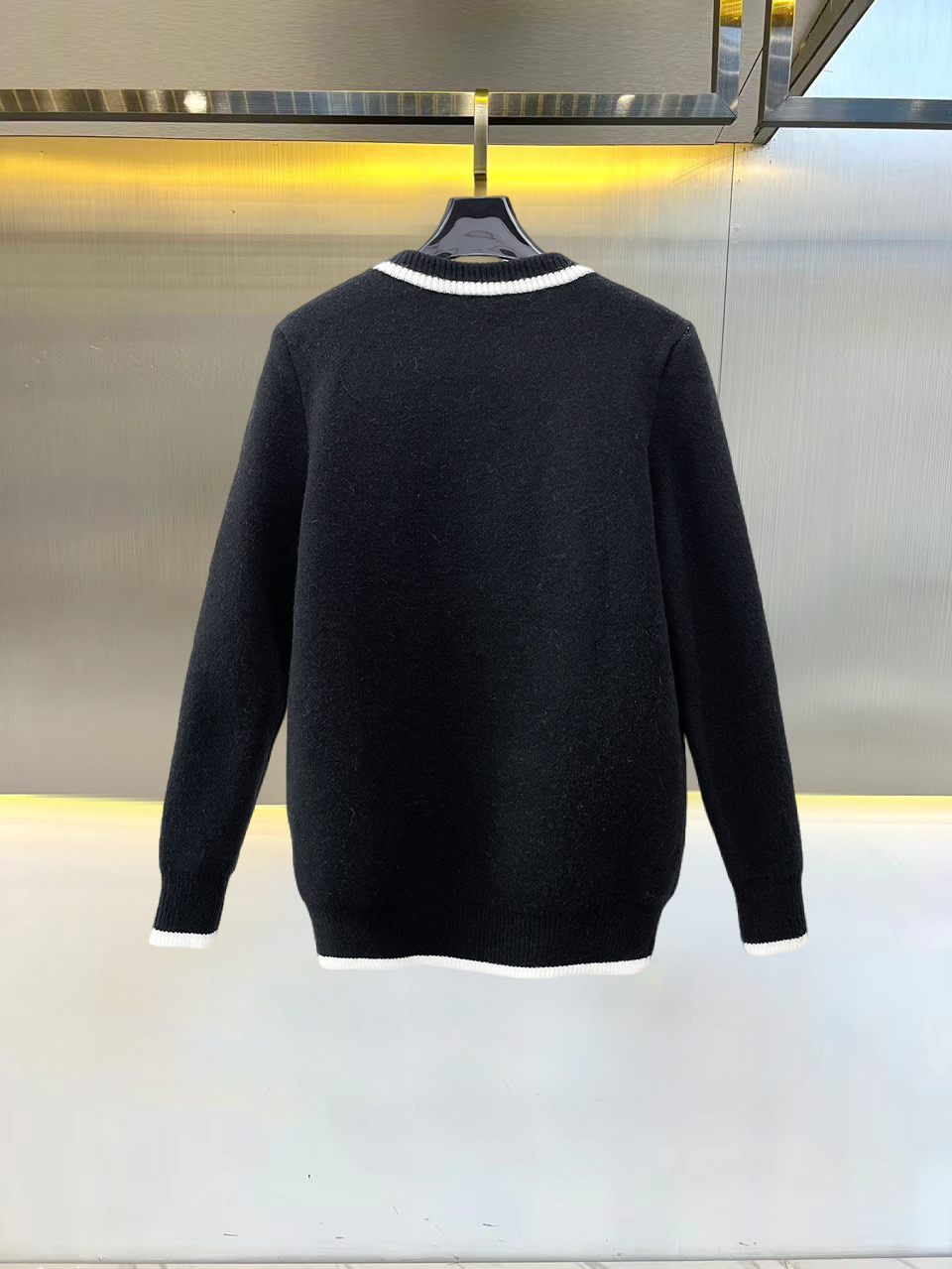 Cheap Louis Vuitton  Sweaters for Men in 229679, $75 USD- [IB229679] - Replica Louis Vuitton  Sweaters for Men