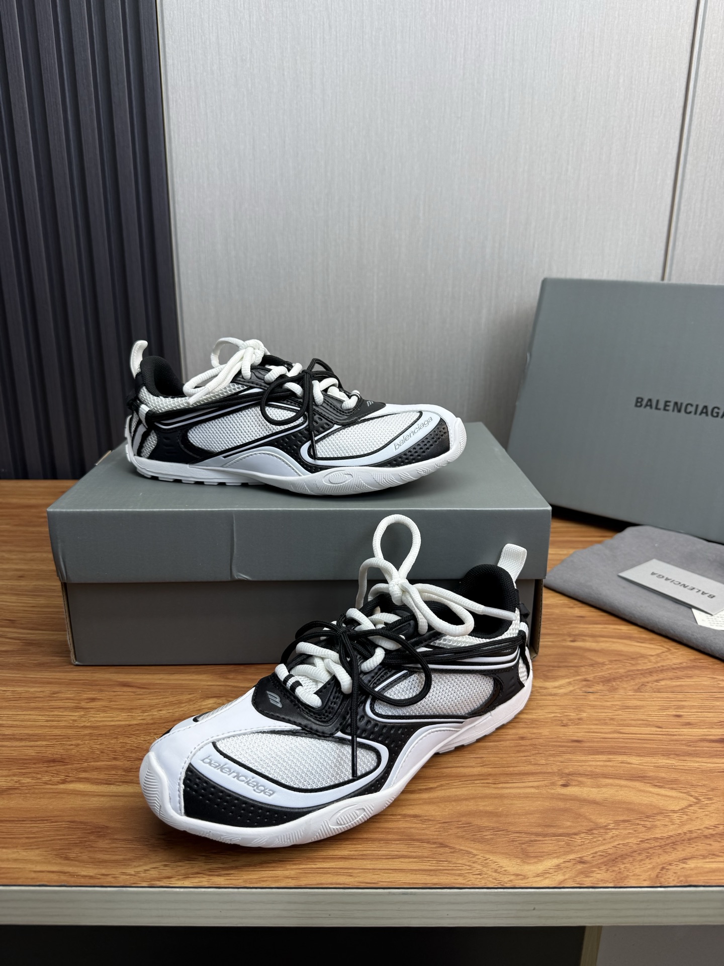 Cheap Balenciaga Sneakers For Men in 229773, $120 USD- [IB229773] - Replica Balenciaga Sneakers For Men