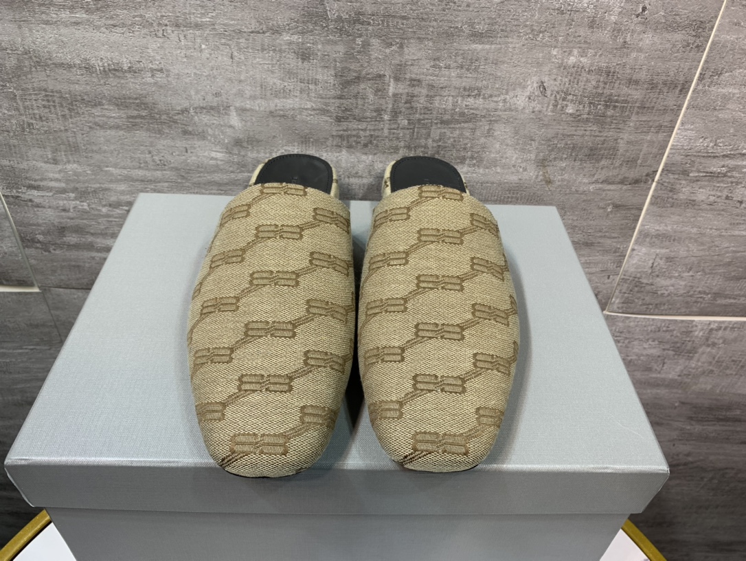 Cheap Balenciaga Leather Shoes in 229785, $155 USD- [IB229785] - Replica Balenciaga Leather Shoes