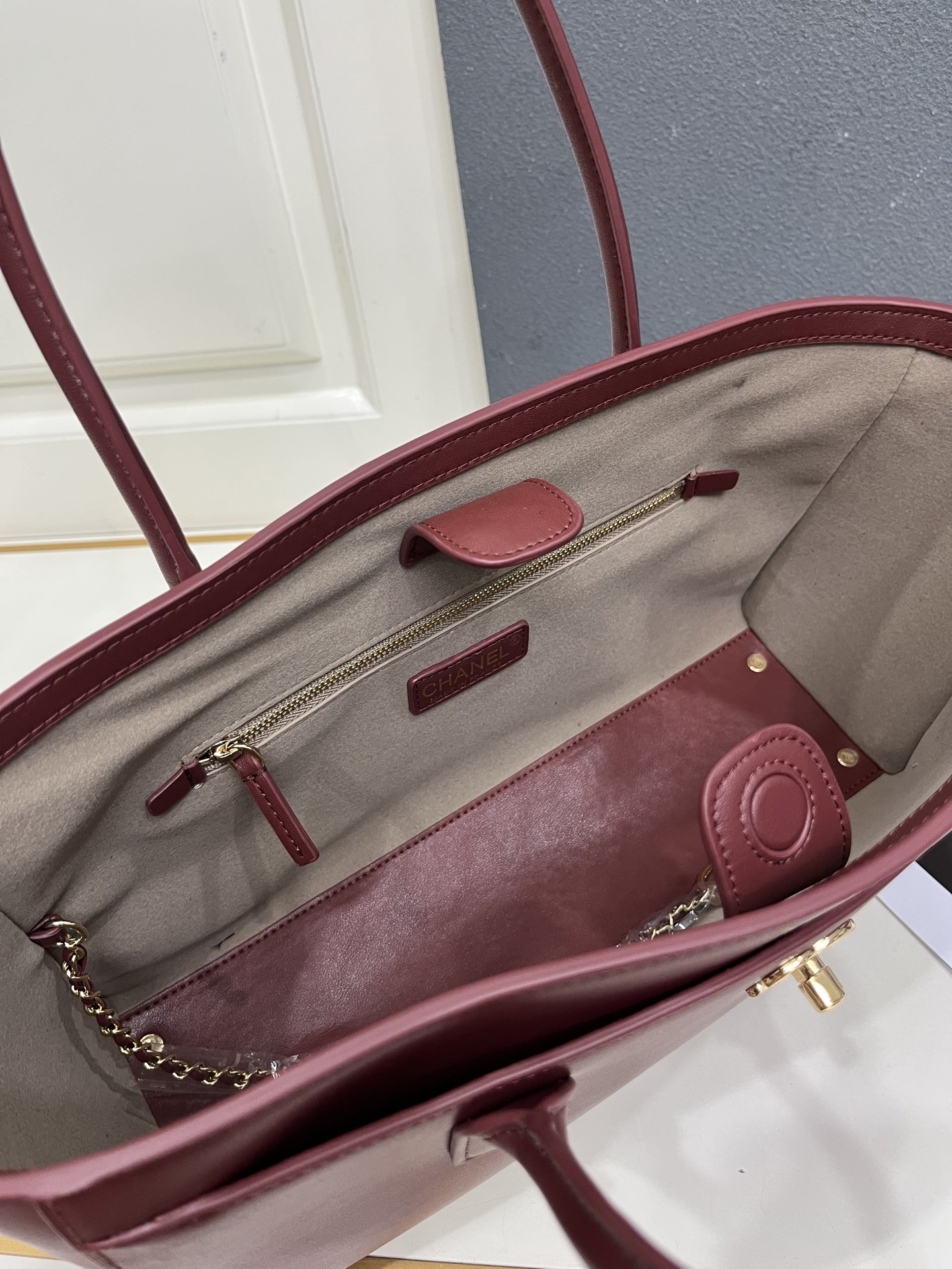 Cheap Chanel AAA quality Handbags in 230073, $140 USD- [IB230073] - Replica Chanel AAA quality Handbags