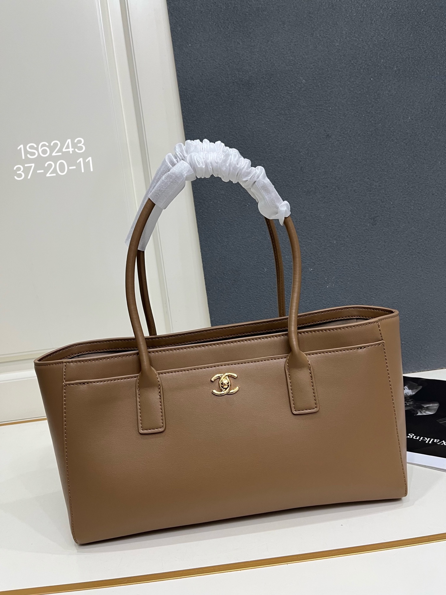 Cheap Chanel AAA quality Handbags in 230075, $140 USD- [IB230075] - Replica Chanel AAA quality Handbags