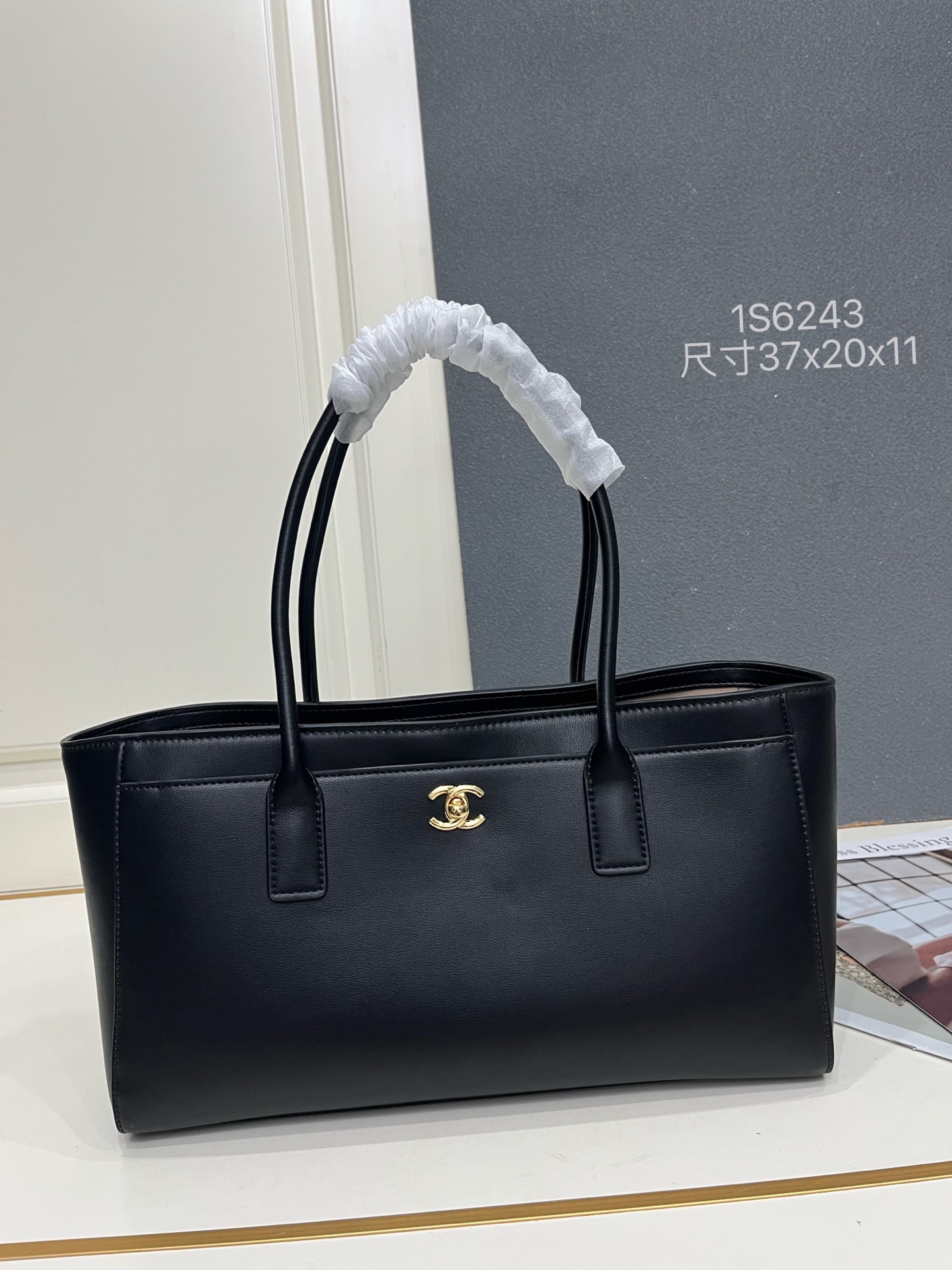 Cheap Chanel AAA quality Handbags in 230076, $140 USD- [IB230076] - Replica Chanel AAA quality Handbags
