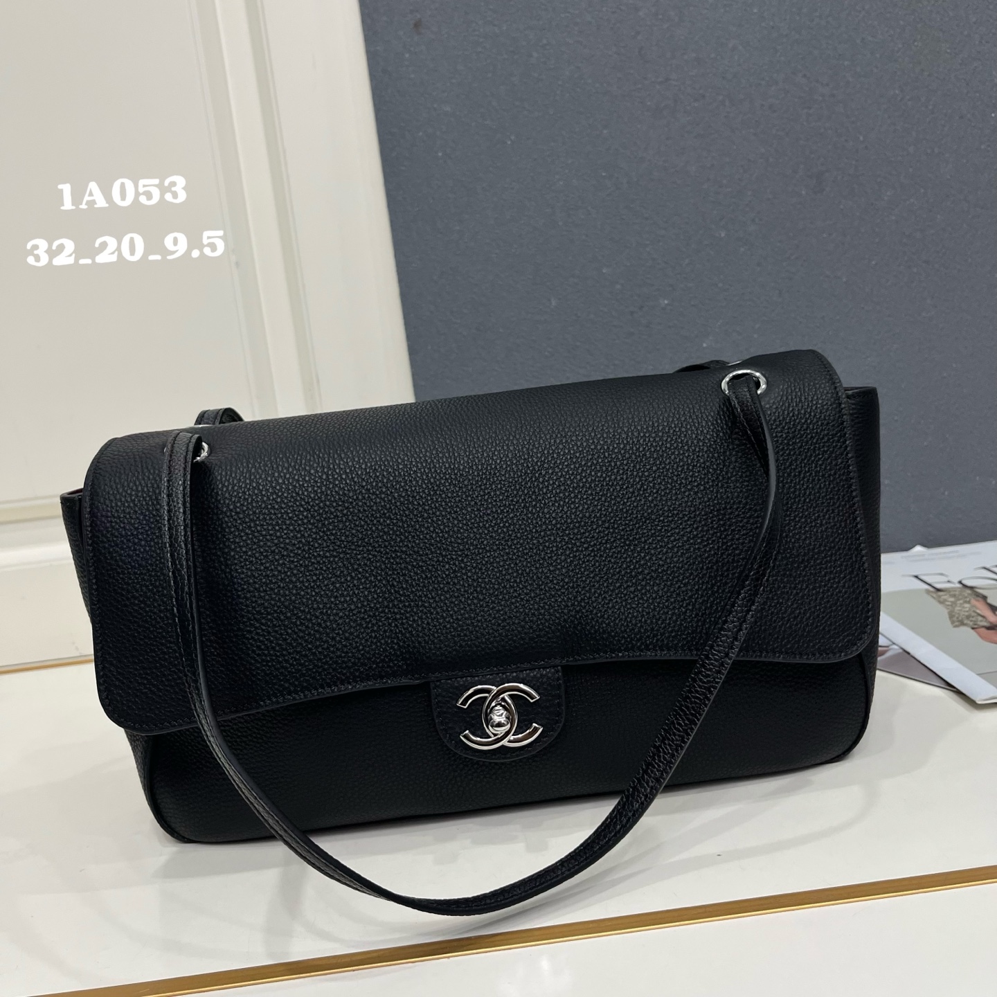 Cheap Chanel AAA quality Handbags in 230084, $140 USD- [IB230084] - Replica Chanel AAA quality Handbags
