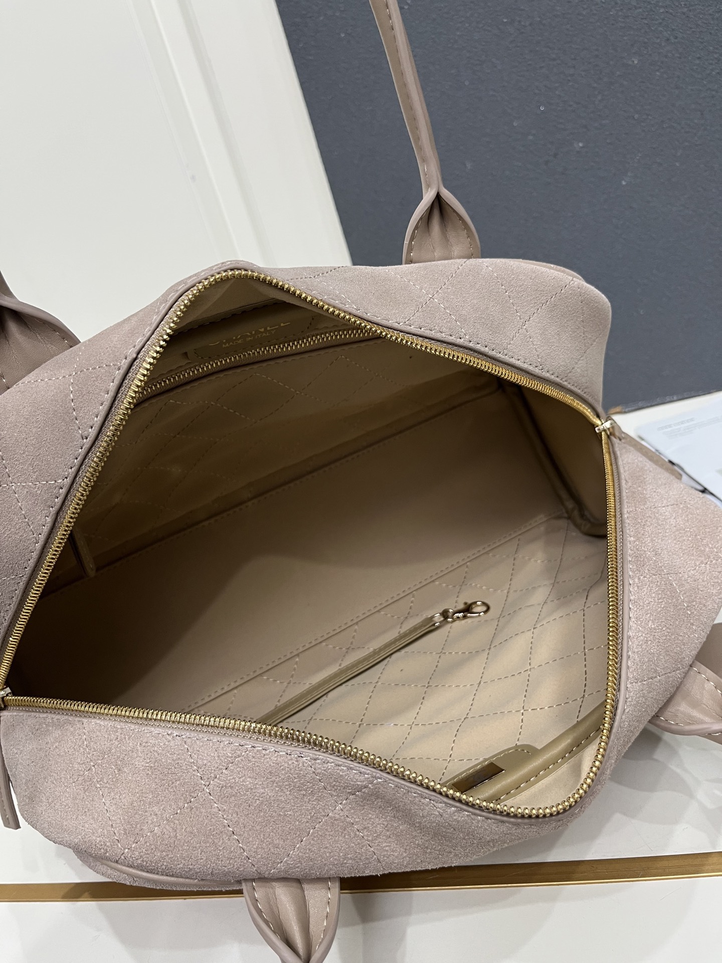 Cheap Chanel AAA quality Handbags in 230088, $135 USD- [IB230088] - Replica Chanel AAA quality Handbags