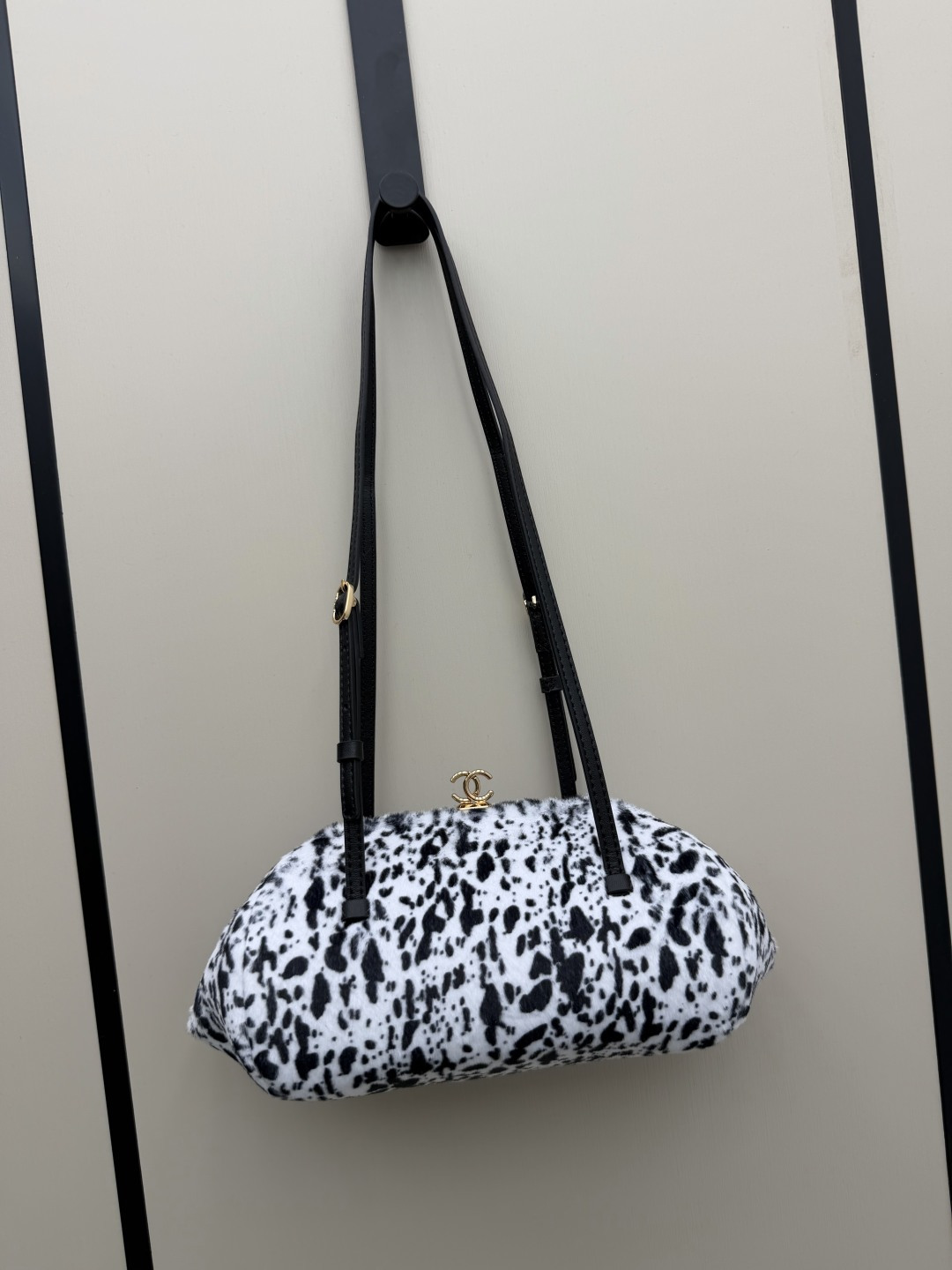 Cheap Chanel AAA quality Handbags in 230095, $140 USD- [IB230095] - Replica Chanel AAA quality Handbags