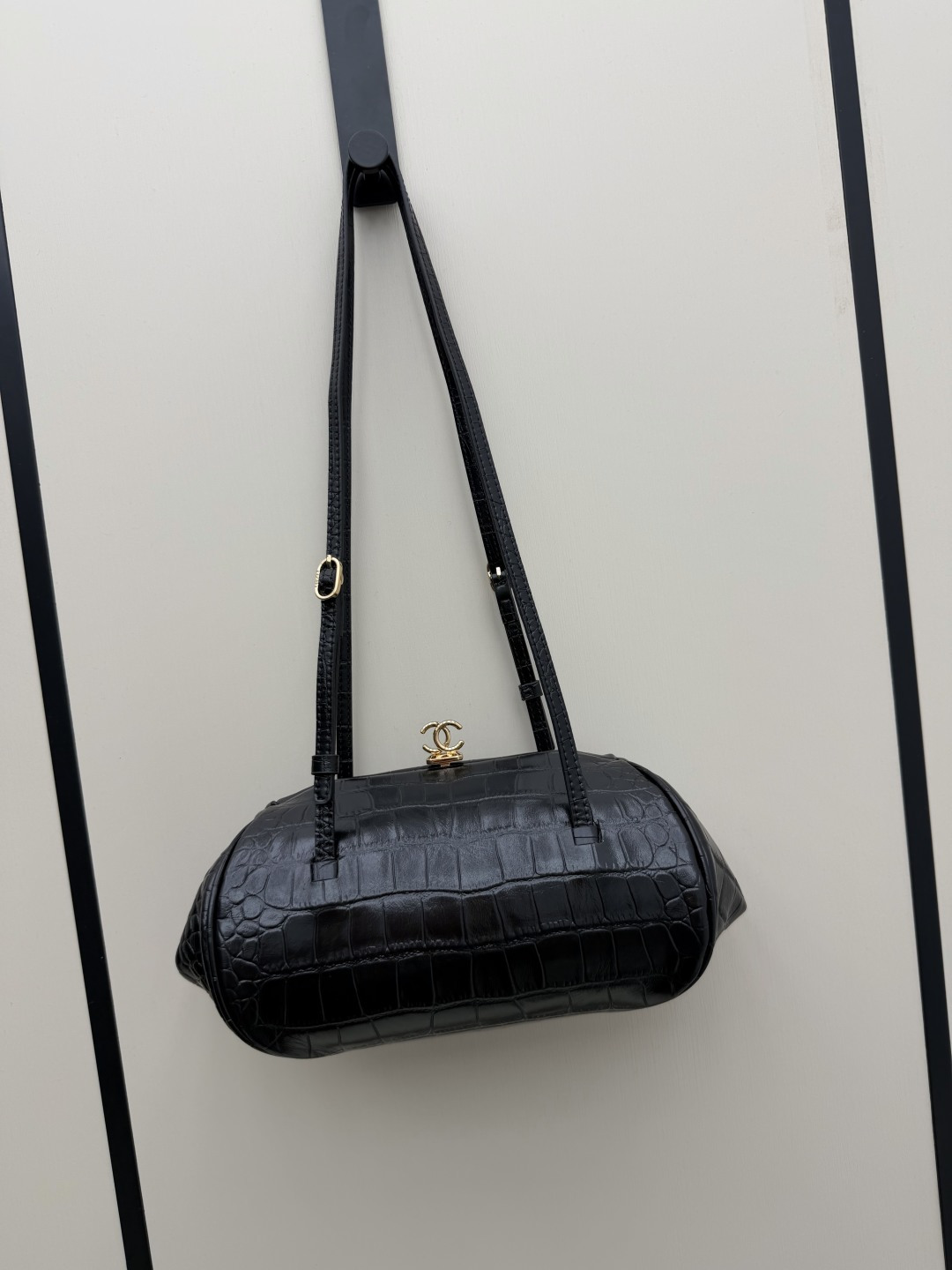 Cheap Chanel AAA quality Handbags in 230096, $140 USD- [IB230096] - Replica Chanel AAA quality Handbags