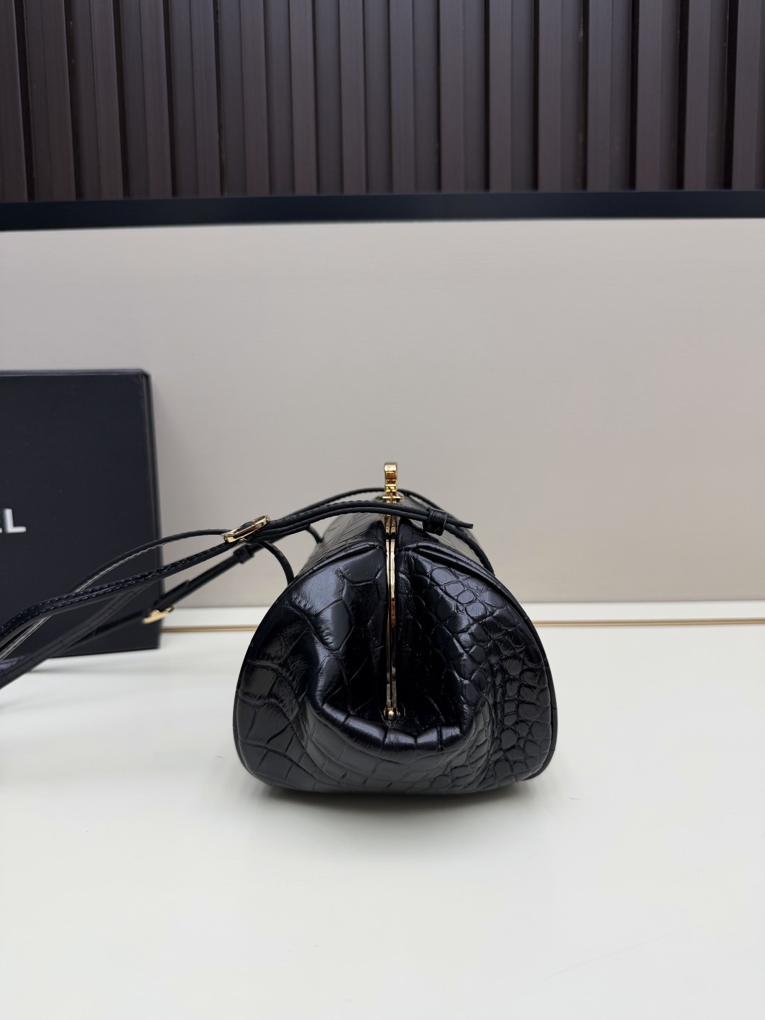 Cheap Chanel AAA quality Handbags in 230096, $140 USD- [IB230096] - Replica Chanel AAA quality Handbags
