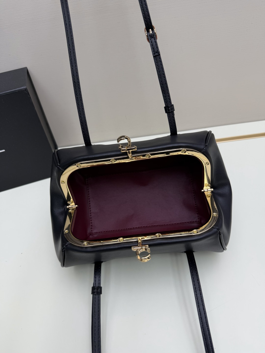 Cheap Chanel AAA quality Handbags in 230098, $140 USD- [IB230098] - Replica Chanel AAA quality Handbags