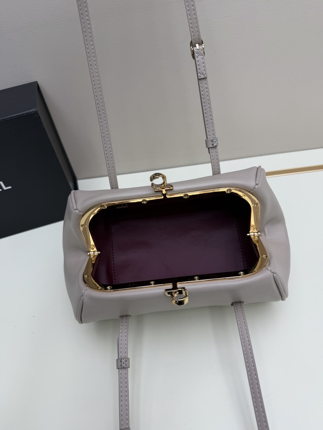 Cheap Chanel AAA quality Handbags in 230099, $140 USD- [IB230099] - Replica Chanel AAA quality Handbags