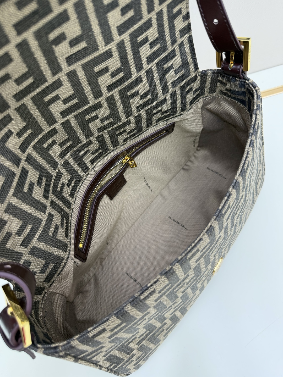 Cheap Fendi AAA+++ Handbags in 230101, $110 USD- [IB230101] - Replica Fendi AAA+++ Handbags