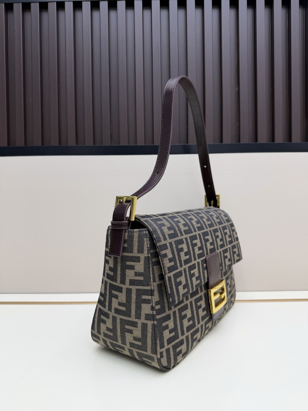 Cheap Fendi AAA+++ Handbags in 230101, $110 USD- [IB230101] - Replica Fendi AAA+++ Handbags