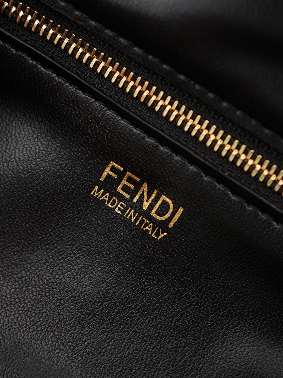 Cheap Fendi AAA+++ Handbags in 230102, $295 USD- [IB230102] - Replica Fendi AAA+++ Handbags