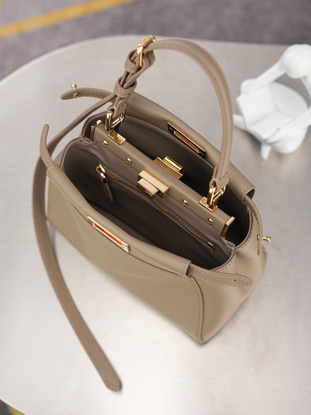 Cheap Fendi AAA+++ Handbags in 230103, $295 USD- [IB230103] - Replica Fendi AAA+++ Handbags