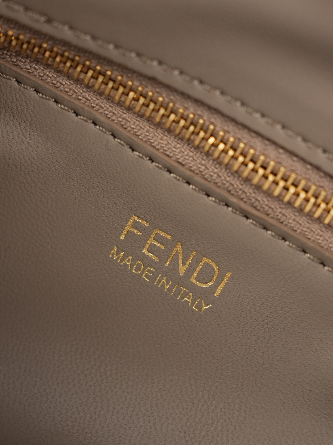 Cheap Fendi AAA+++ Handbags in 230103, $295 USD- [IB230103] - Replica Fendi AAA+++ Handbags