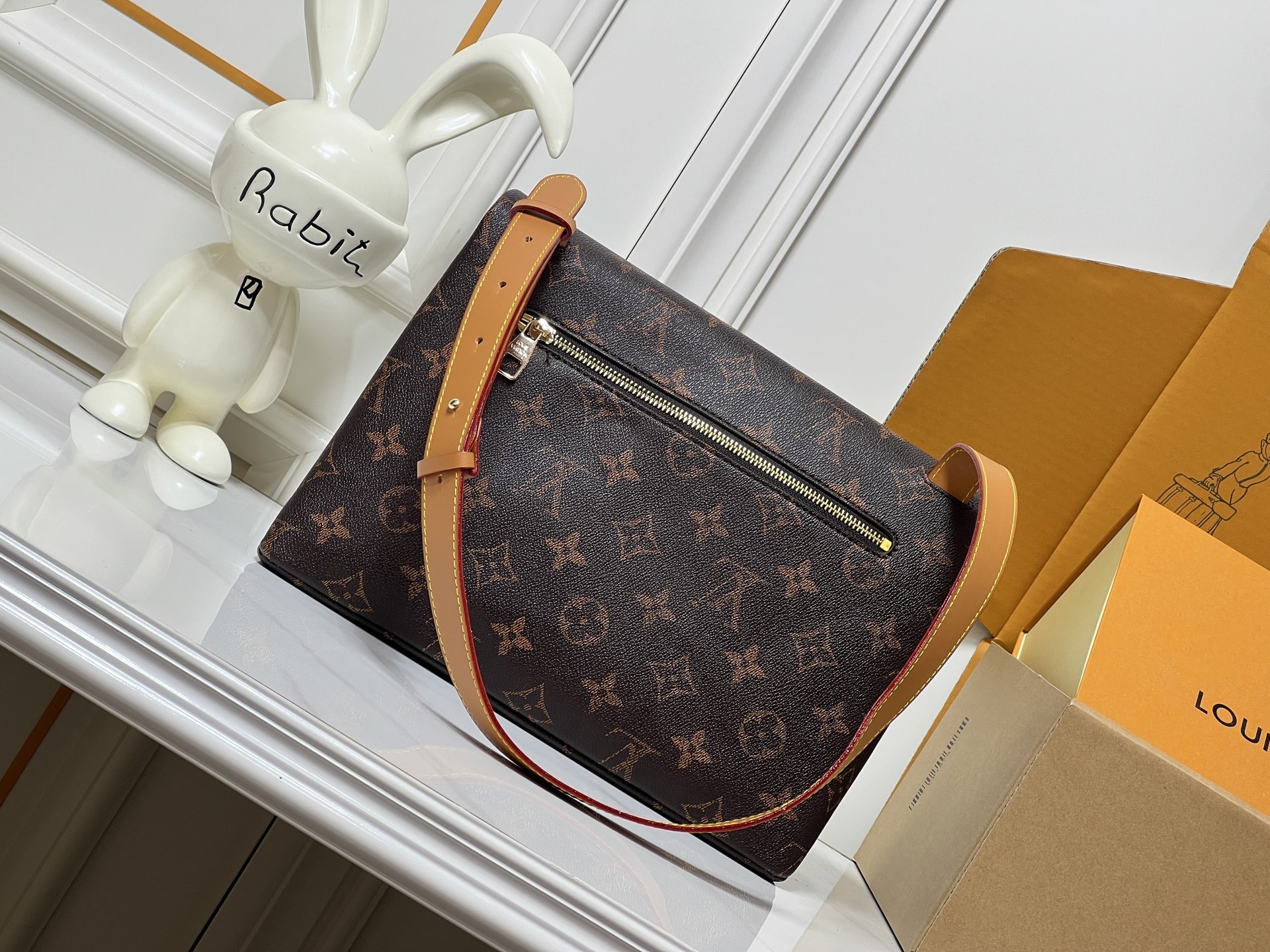 Cheap Louis Vuitton AAA Quality Handbags in 230118, $105 USD- [IB230118] - Replica Louis Vuitton AAA Quality Handbags