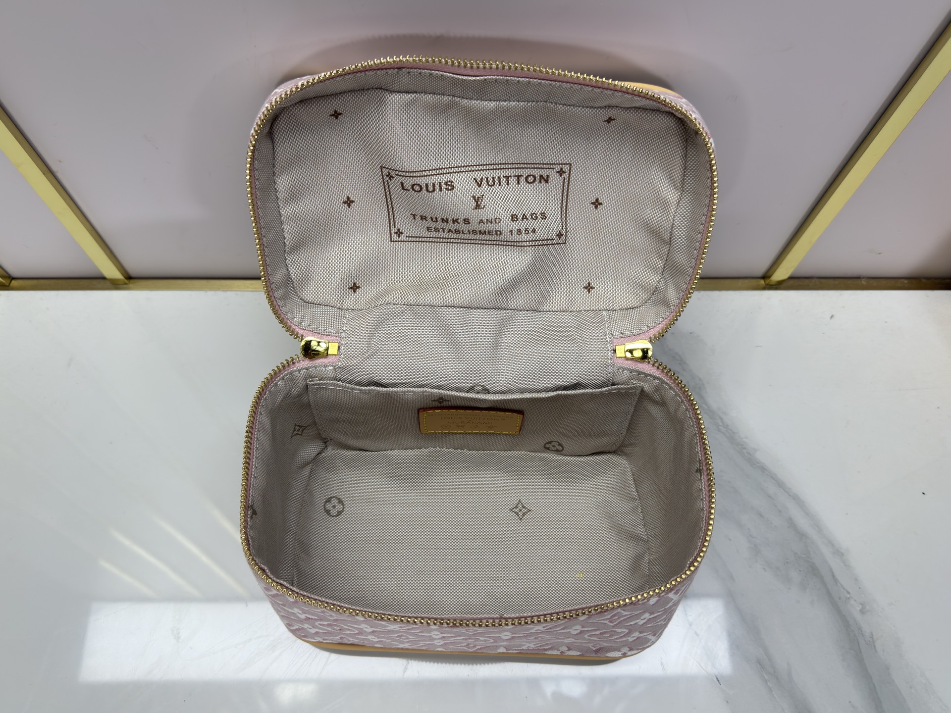 Cheap Louis Vuitton AAA quality Vanity Pouch in 230166, $95 USD- [IB230166] - Replica Louis Vuitton AAA quality Vanity Pouch