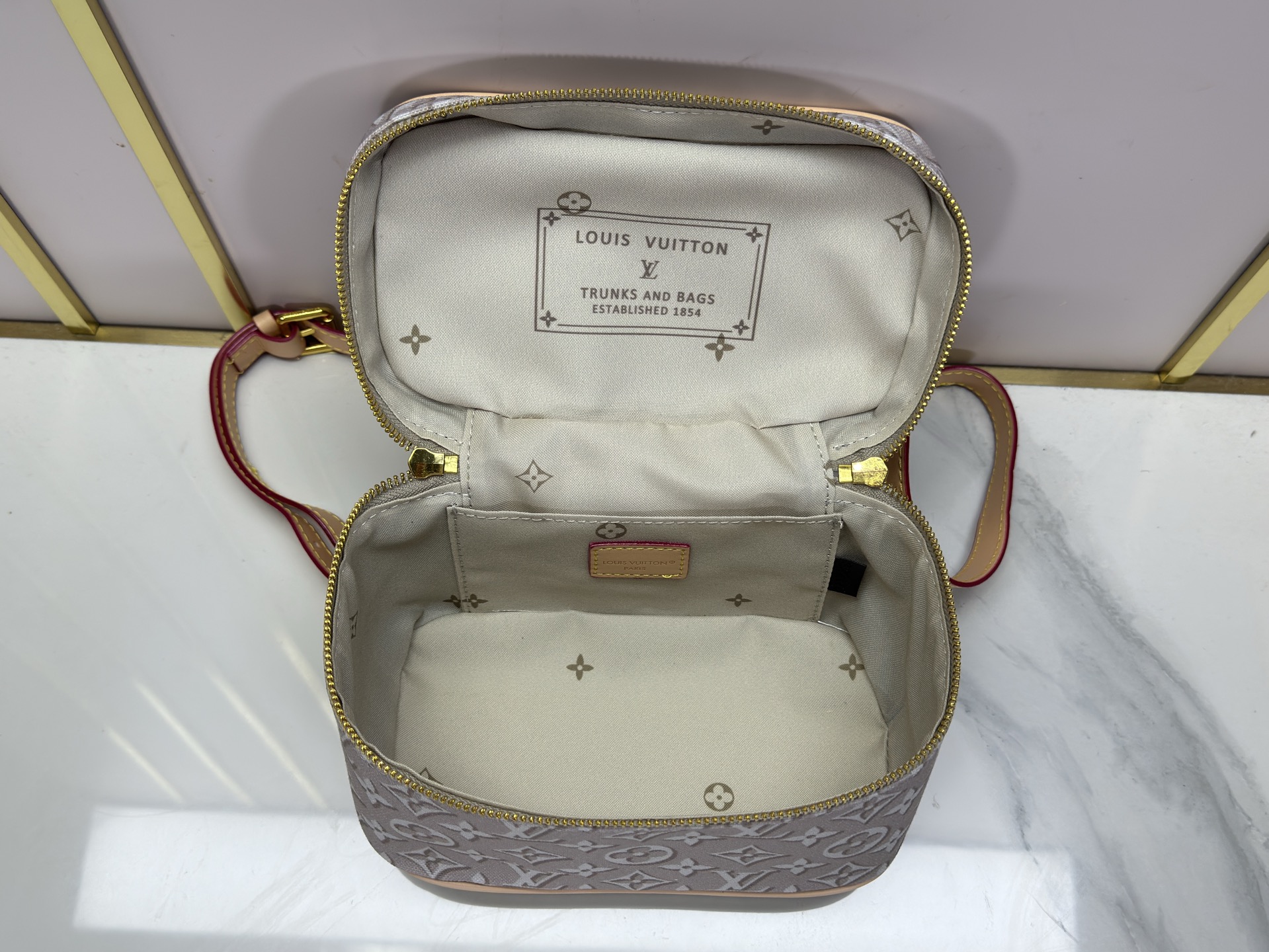 Cheap Louis Vuitton AAA quality Vanity Pouch in 230167, $95 USD- [IB230167] - Replica Louis Vuitton AAA quality Vanity Pouch