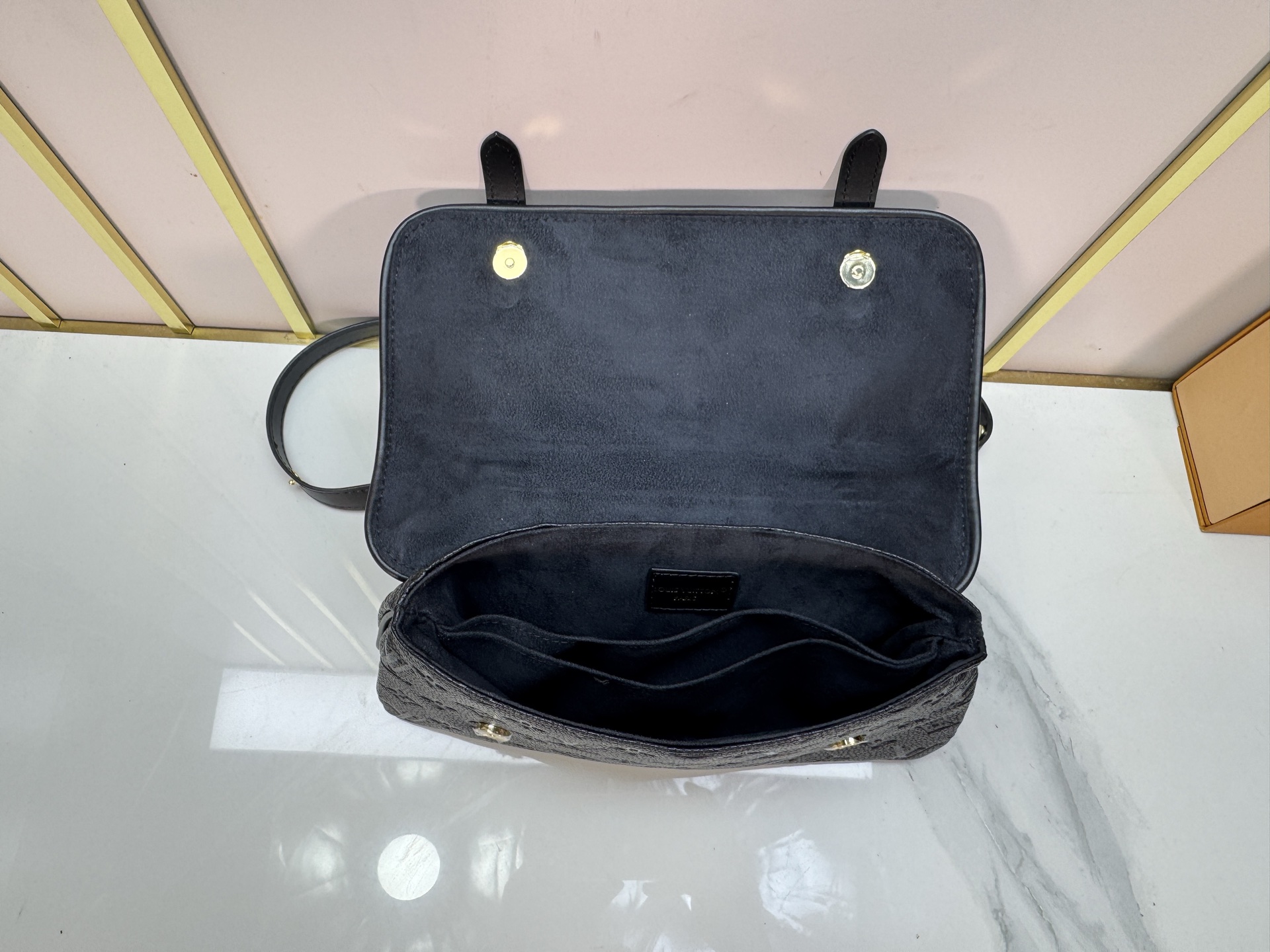 Cheap Louis Vuitton AAA Mini Shoulder Bags in 230169, $100 USD- [IB230169] - Replica Louis Vuitton AAA Mini Shoulder Bags