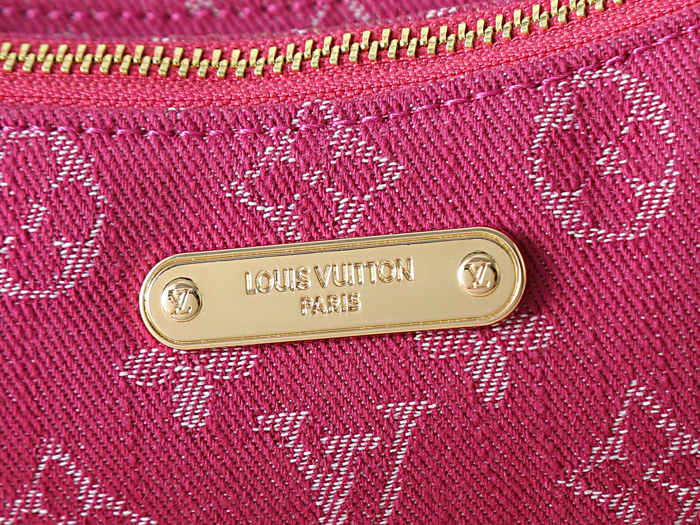 Cheap Louis Vuitton AAA Mini Shoulder Bags in 230187, $90 USD- [IB230187] - Replica Louis Vuitton AAA Mini Shoulder Bags