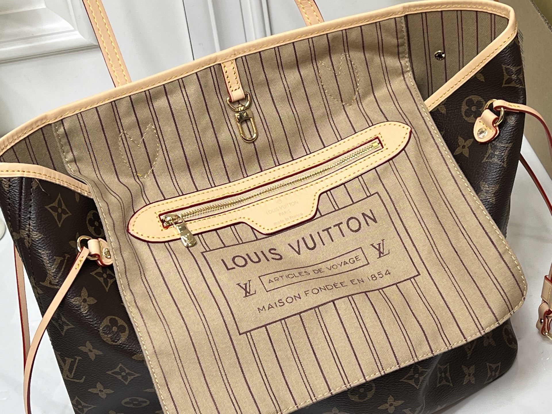 Cheap Louis Vuitton AAA Quality Handbags in 230210, $95 USD- [IB230210] - Replica Louis Vuitton AAA Quality Handbags
