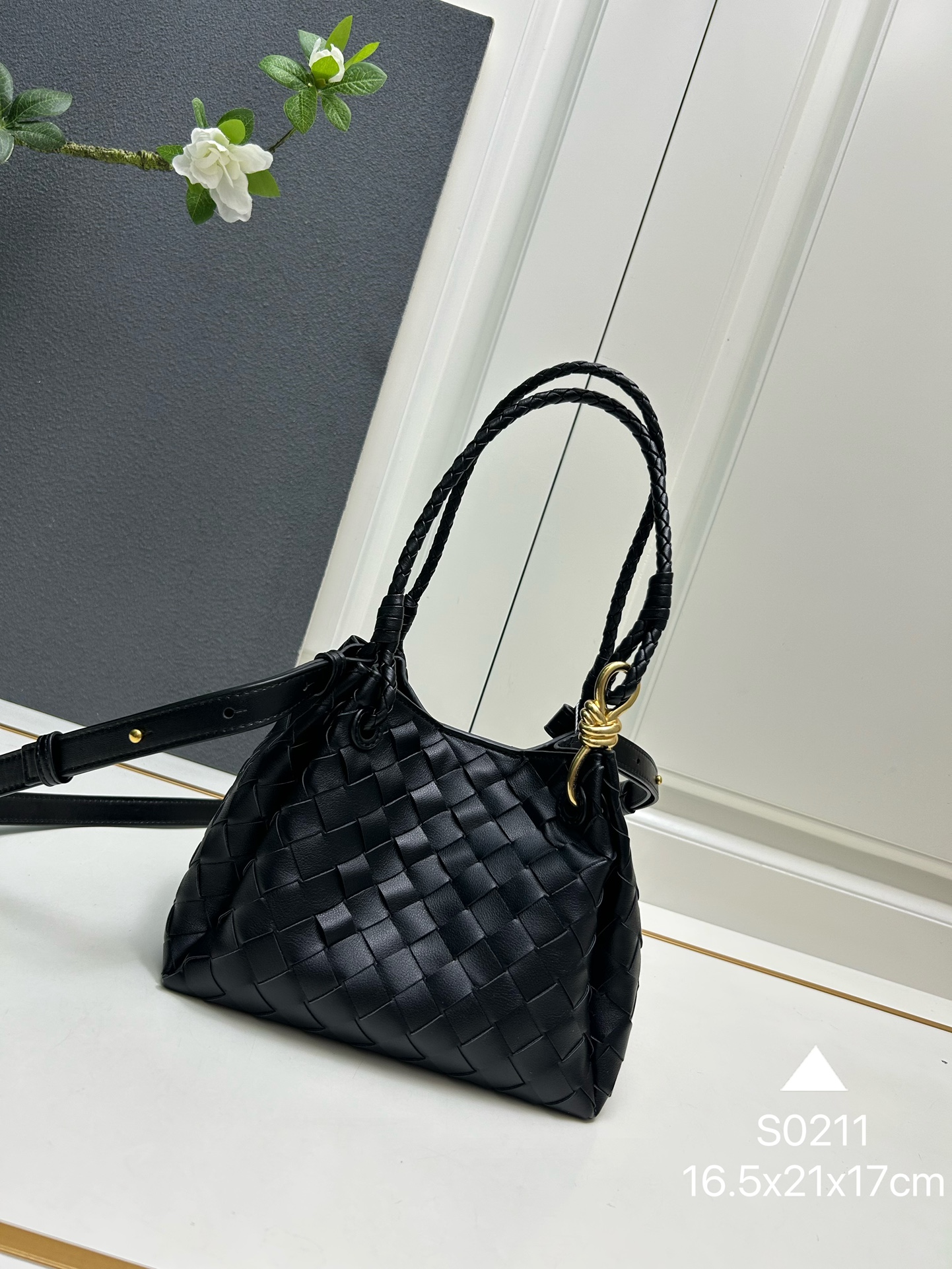 Cheap bottega veneta bags in 230240, $130 USD- [IB230240] - Replica bottega veneta bags