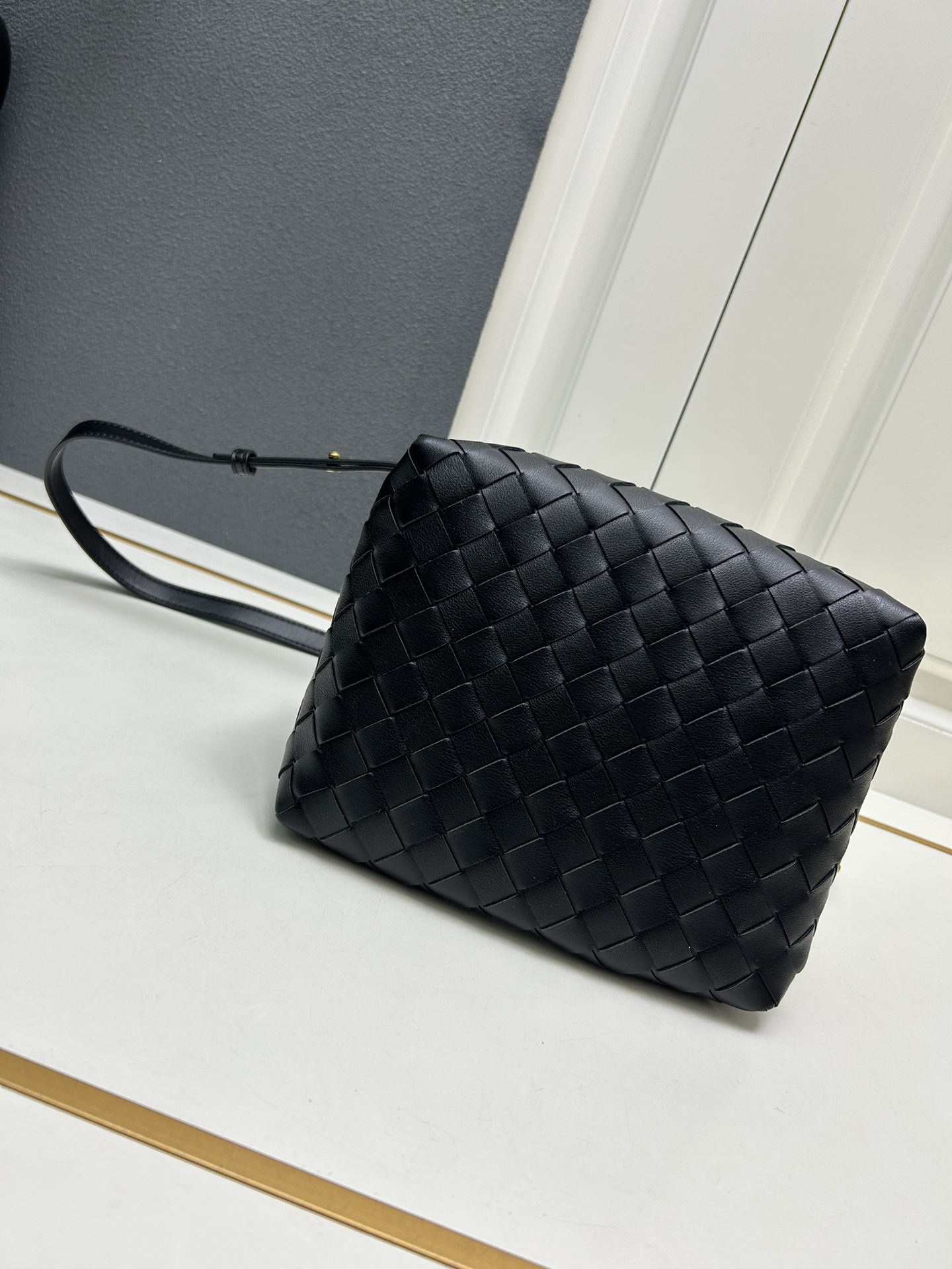 Cheap bottega veneta bags in 230240, $130 USD- [IB230240] - Replica bottega veneta bags