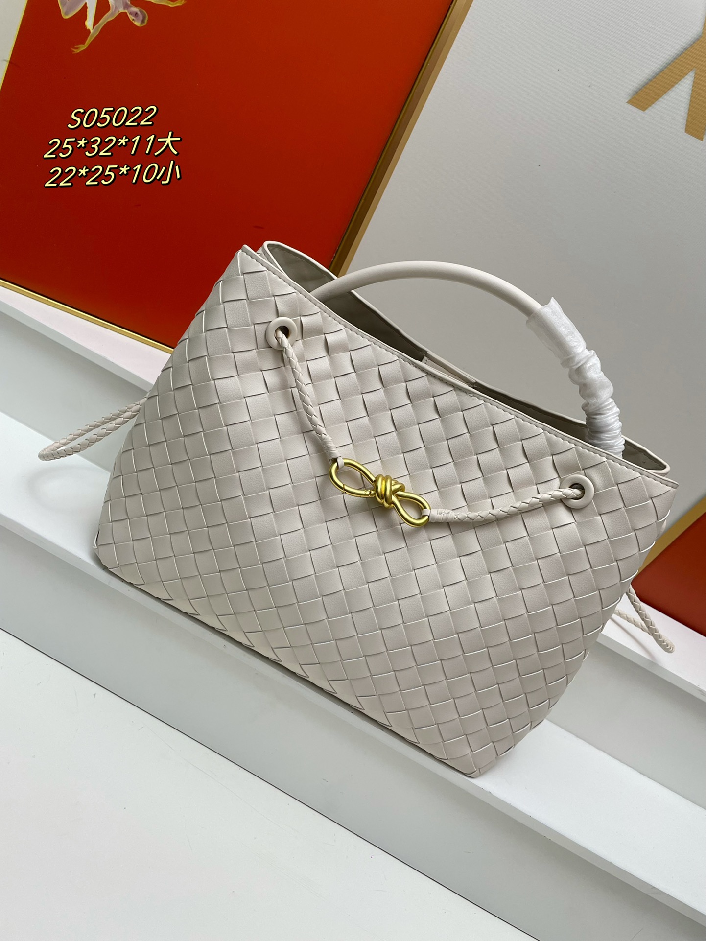 Cheap bottega veneta bags in 230250, $140 USD- [IB230250] - Replica bottega veneta bags