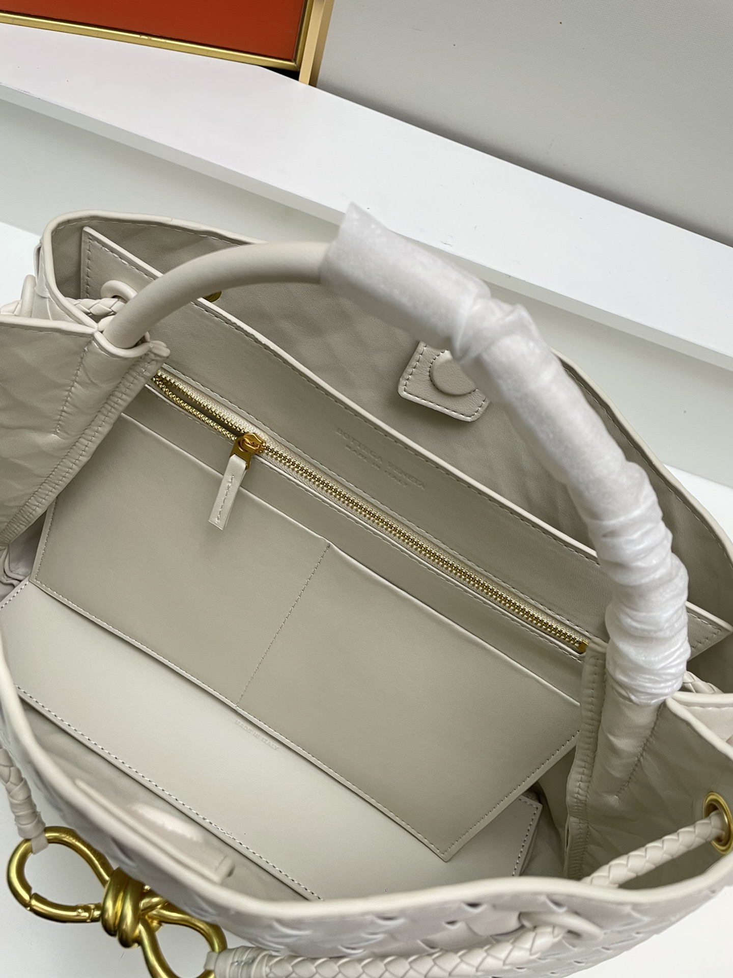 Cheap bottega veneta bags in 230250, $140 USD- [IB230250] - Replica bottega veneta bags