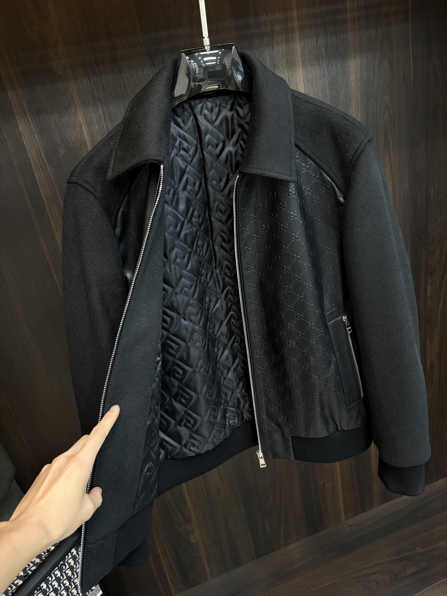 Cheap Gucci Winter Warm Coats For Men in 230277, $190 USD- [IB230277] - Replica Gucci Winter Warm Coats For Men