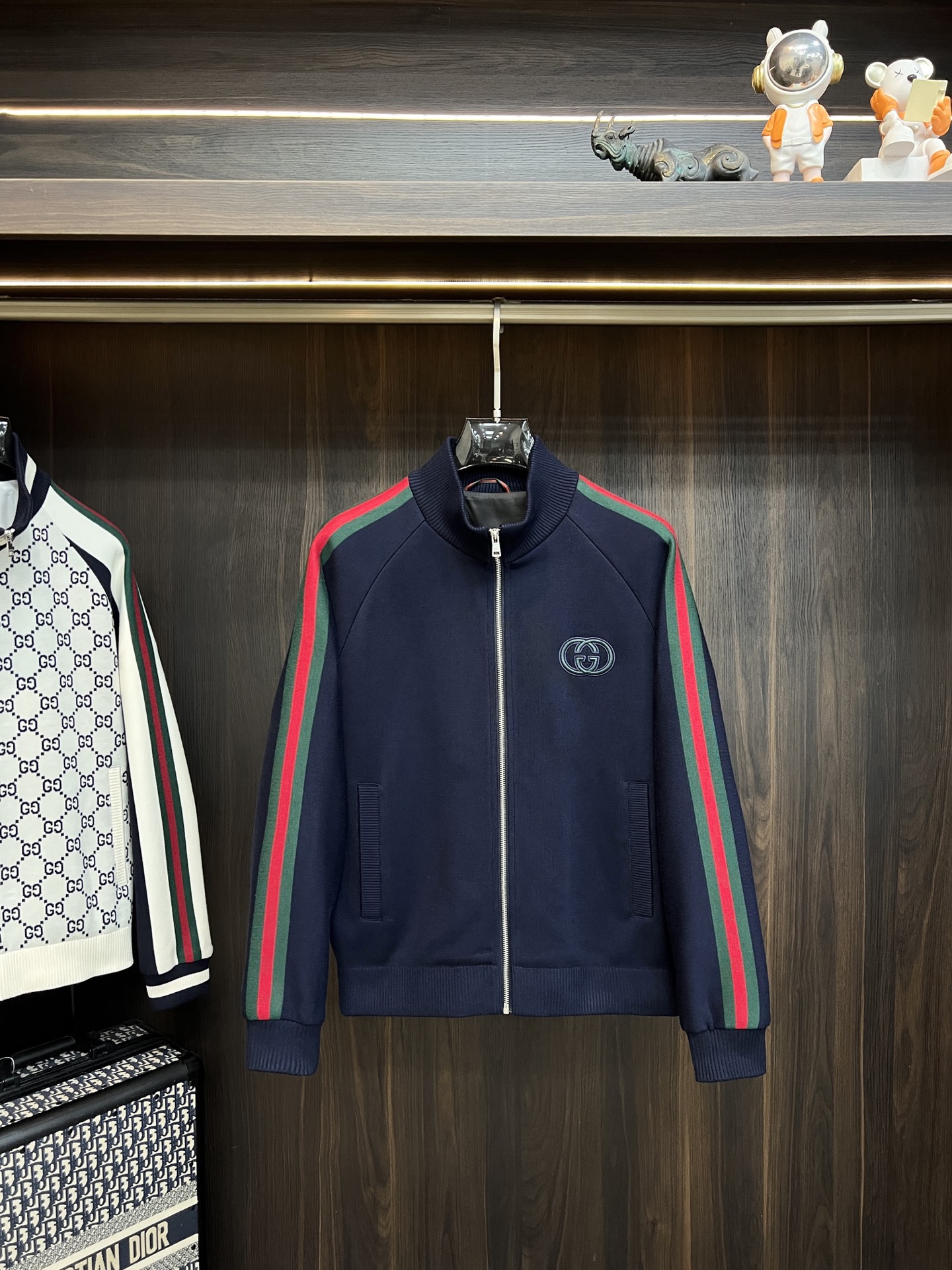 Cheap Gucci Thin Jackets For Men in 230278, $150 USD- [IB230278] - Replica Gucci Thin Jackets For Men