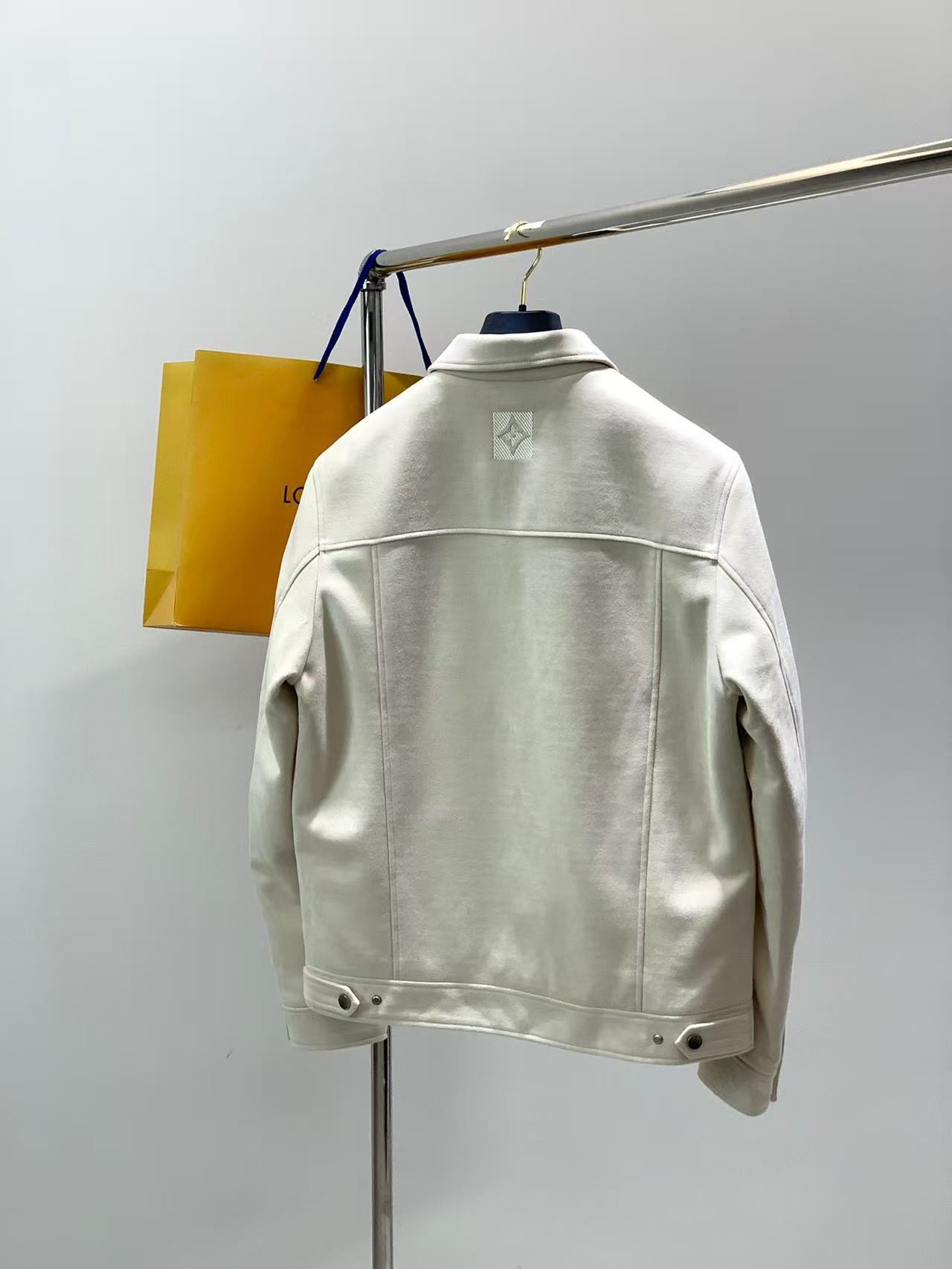 Cheap Louis Vuitton Thick Jackets For Men in 230281, $180 USD- [IB230281] - Replica Louis Vuitton Thick Jackets For Men