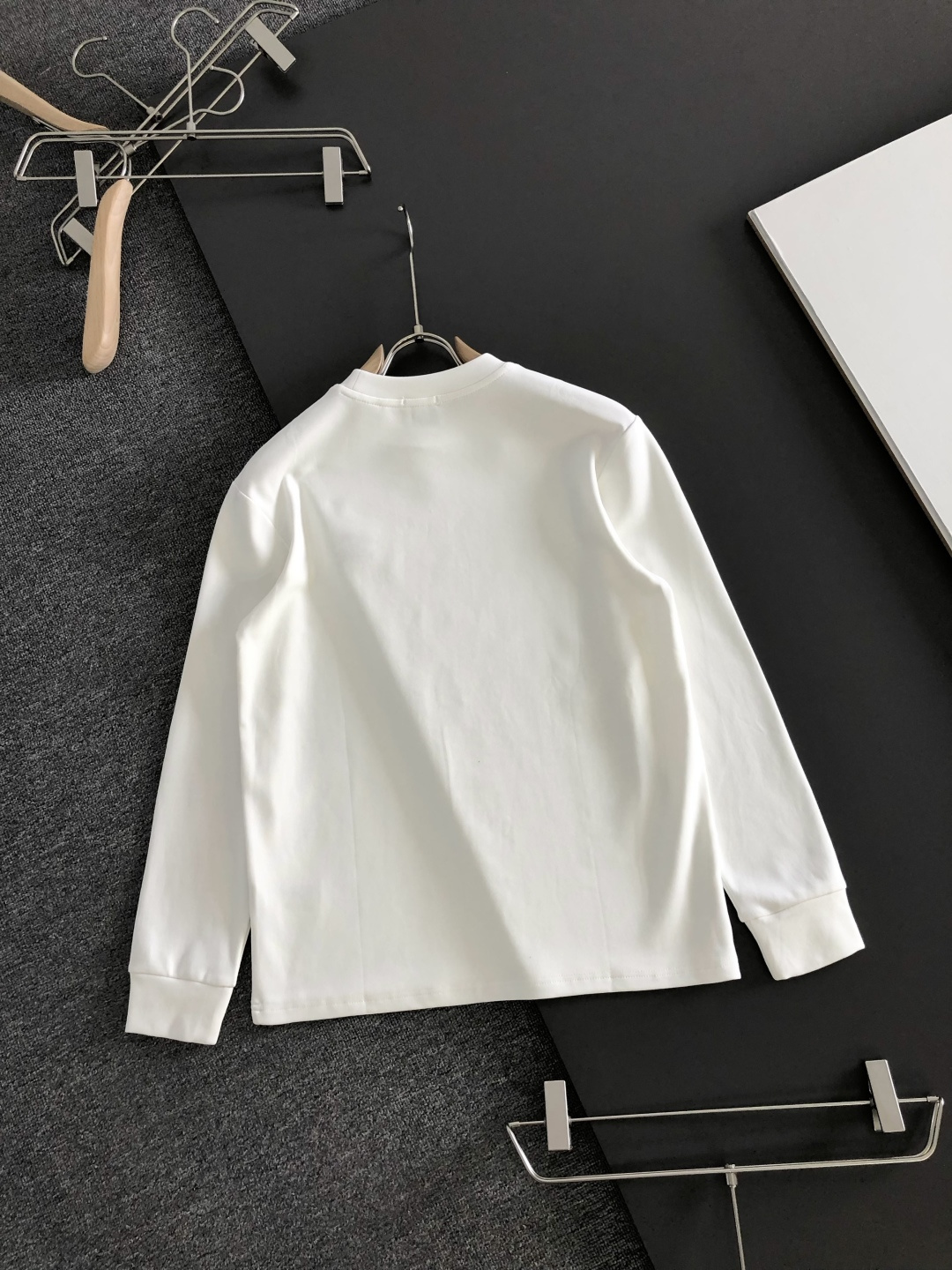 Cheap Gucci Long-Sleeved T-shirts in 230284, $65 USD- [IB230284] - Replica Gucci Long-Sleeved T-shirts