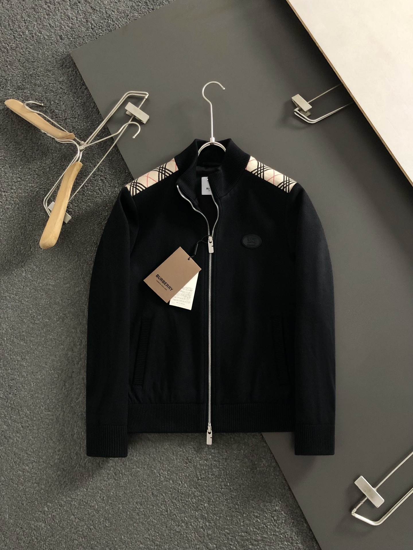 Cheap Burberry Trench Coats For Men in 230303, $115 USD- [IB230303] - Replica Burberry Trench Coats For Men