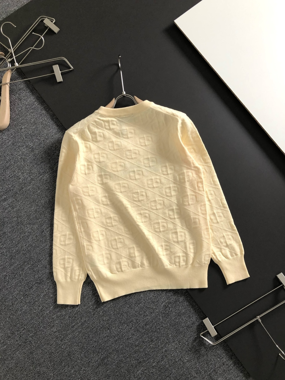 Cheap Gucci Sweaters for Men in 230325, $70 USD- [IB230325] - Replica Gucci Sweaters for Men