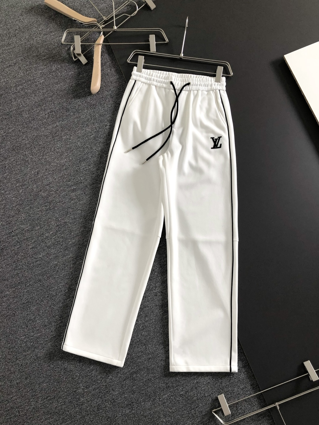 Cheap Louis Vuitton Pants for Men in 230337, $75 USD- [IB230337] - Replica Louis Vuitton Pants for Men