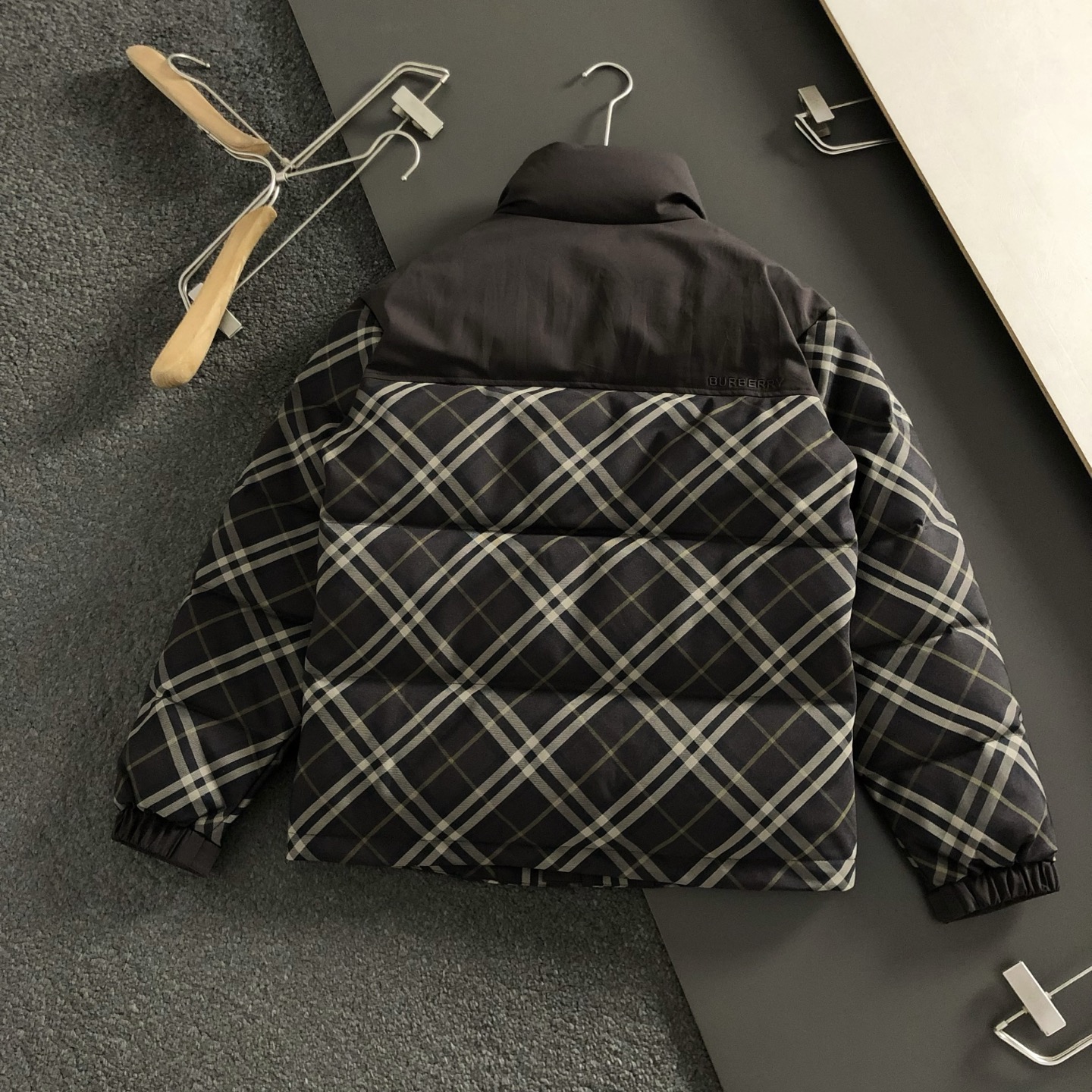 Cheap Burberry Trench Coats For Men in 230349, $195 USD- [IB230349] - Replica Burberry Trench Coats For Men