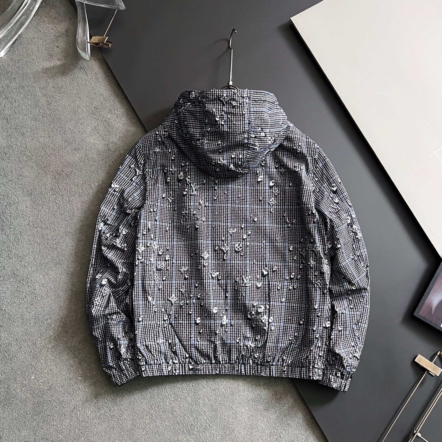 Cheap Louis Vuitton Thin Jackets For Men in 230356, $145 USD- [IB230356] - Replica Louis Vuitton Thin Jackets For Men