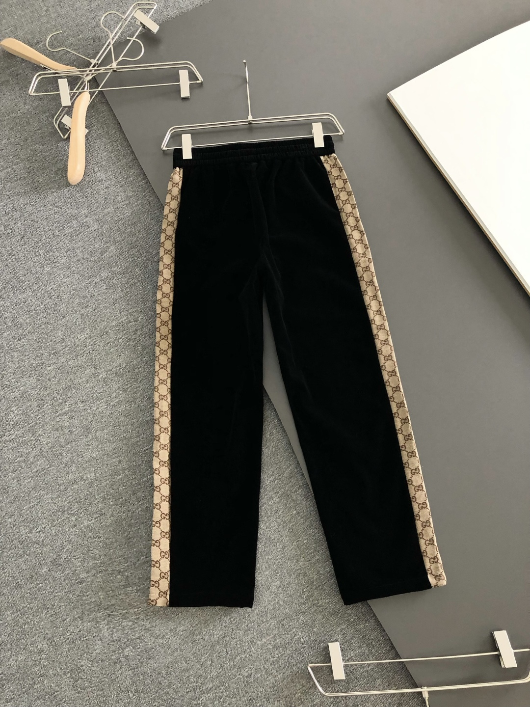 Cheap Gucci Tracksuits for Men in 230367, $110 USD- [IB230367] - Replica Gucci Tracksuits for Men