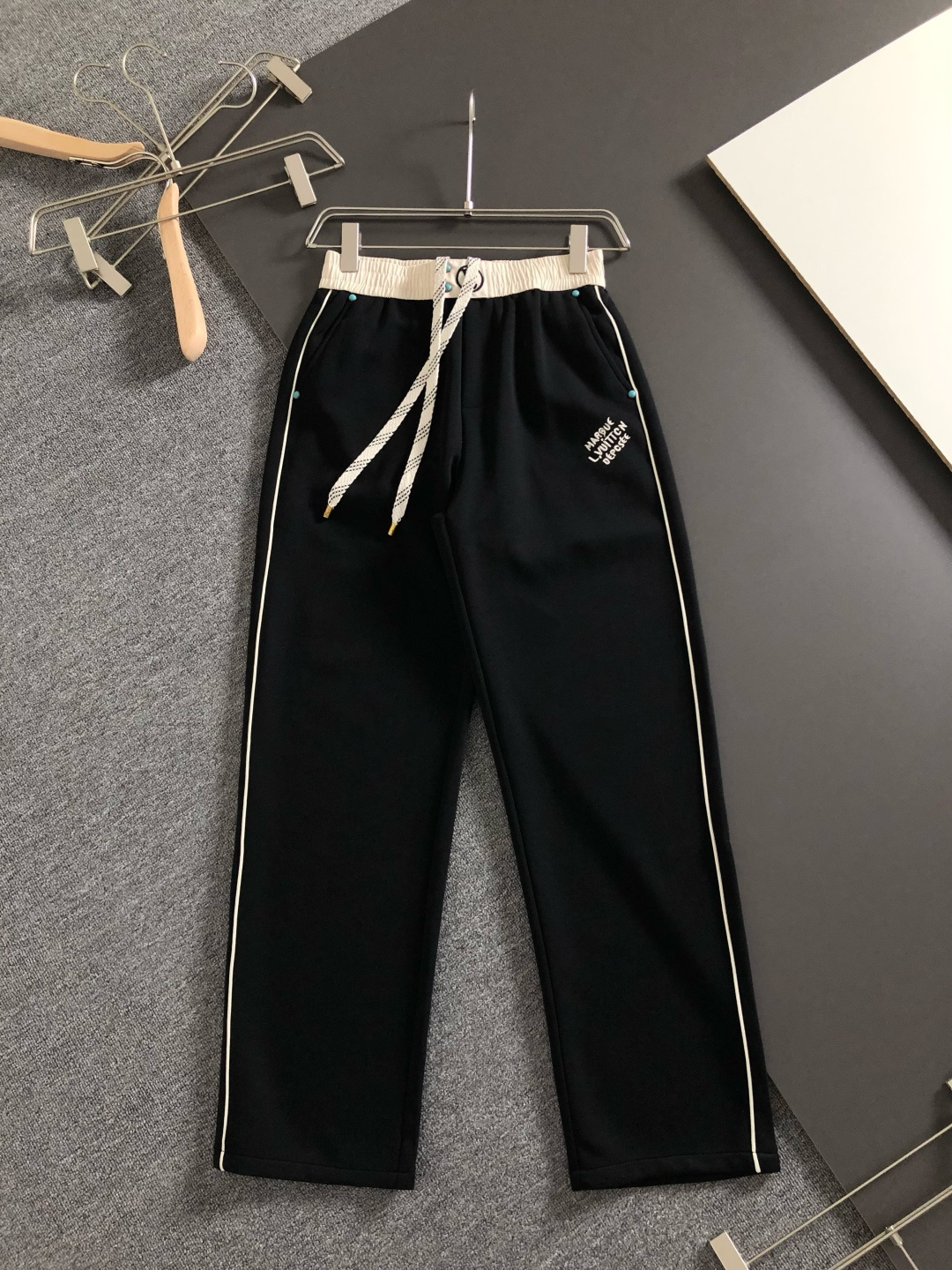 Cheap Louis Vuitton Pants for Men in 230389, $75 USD- [IB230389] - Replica Louis Vuitton Pants for Men