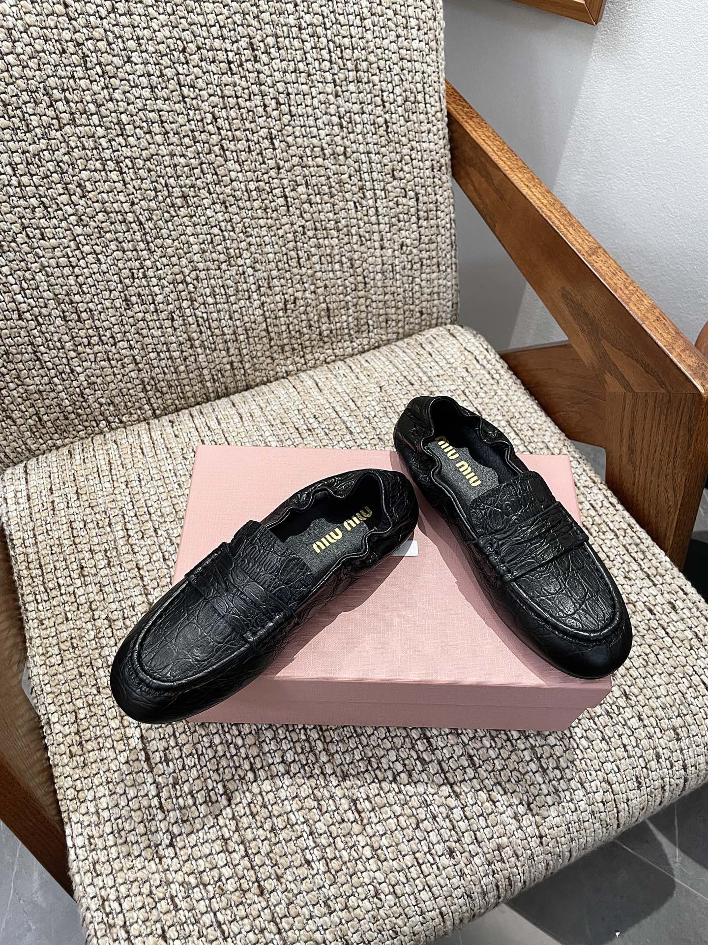 Cheap MiuMiu Leopold shoes For Women in 230741, $110 USD- [IB230741] - Replica MiuMiu Leopold shoes For Women