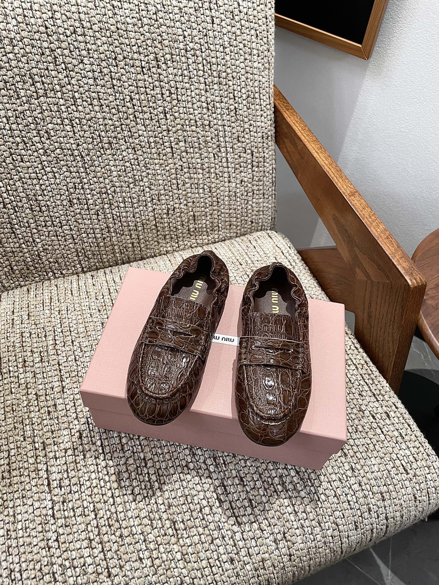 Cheap MiuMiu Leopold shoes For Women in 230742, $110 USD- [IB230742] - Replica MiuMiu Leopold shoes For Women